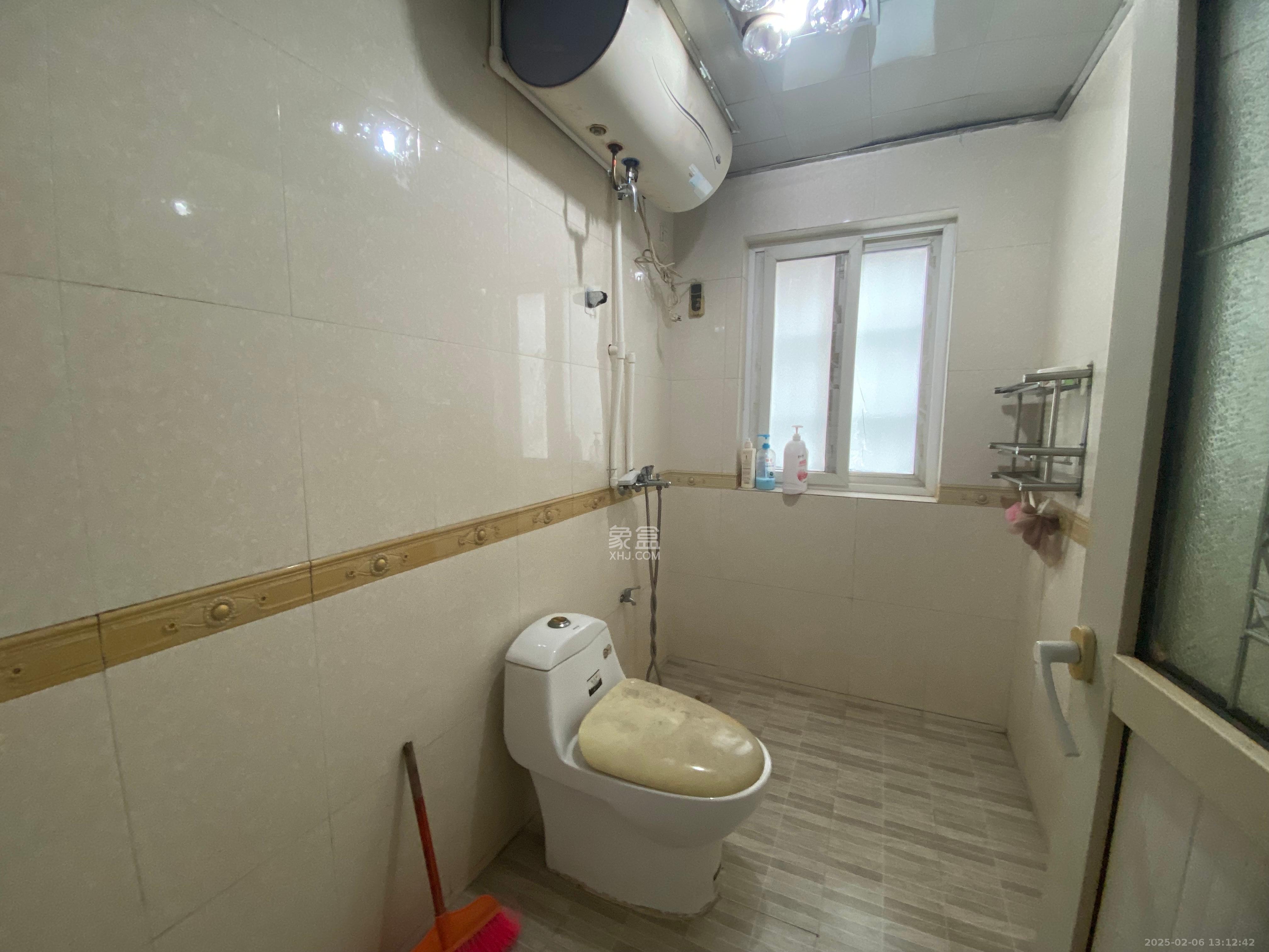 创业乐园 3室2厅2卫 1500.0元/月 创业乐园 3室2厅2卫 1500.0元/月室内图