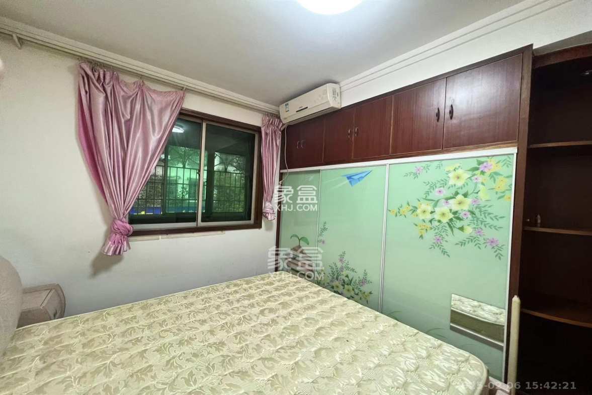 中南汽车世界  3室2厅2卫    1500.0元/月 中南汽车世界  3室2厅2卫    1500.0元/月室内图