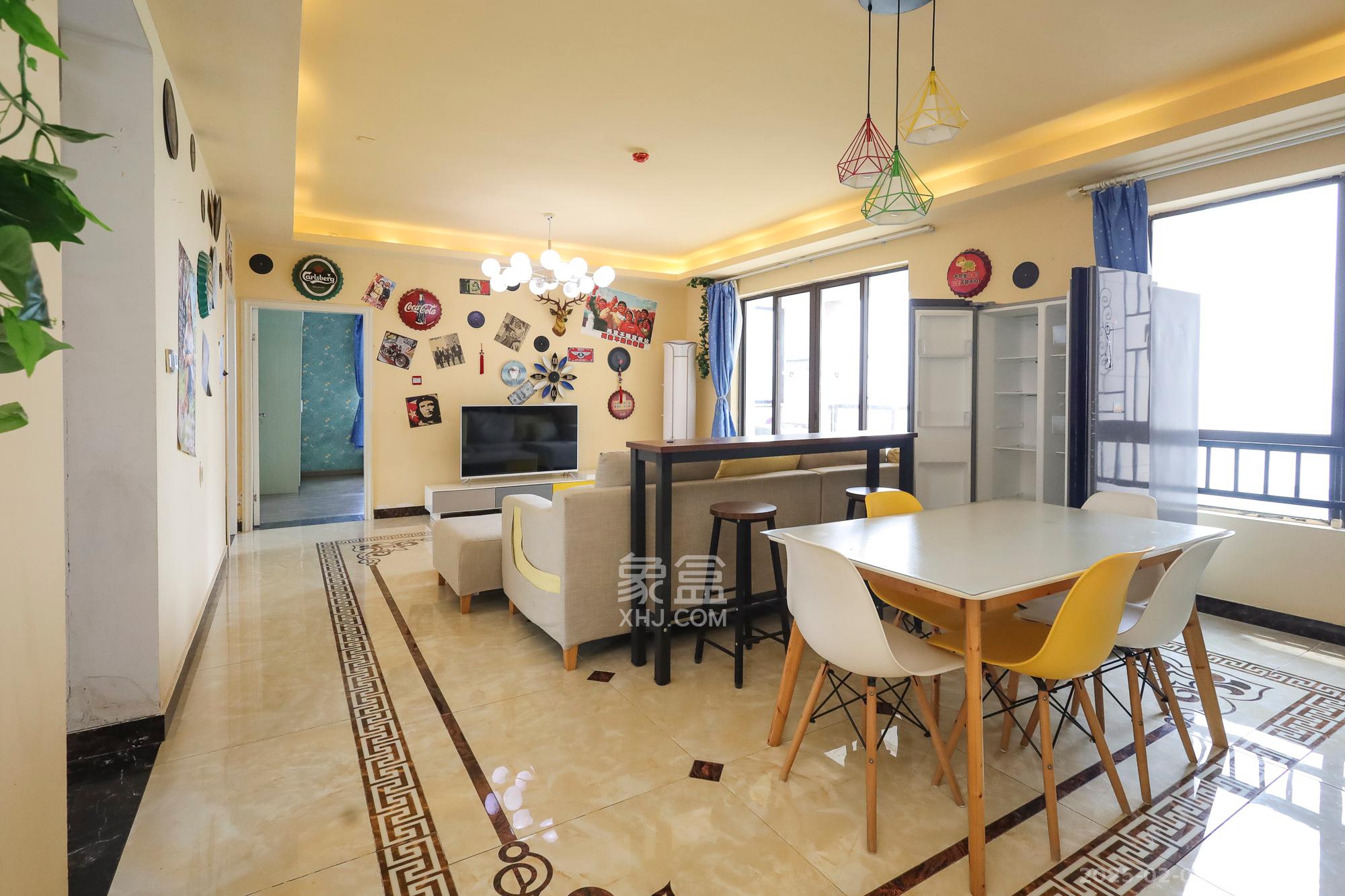 世茂外滩里(世茂铂翠湾三期)  4室2厅2卫    5000.0元/月 世茂外滩里(世茂铂翠湾三期)  4室2厅2卫    5000.0元/月室内图