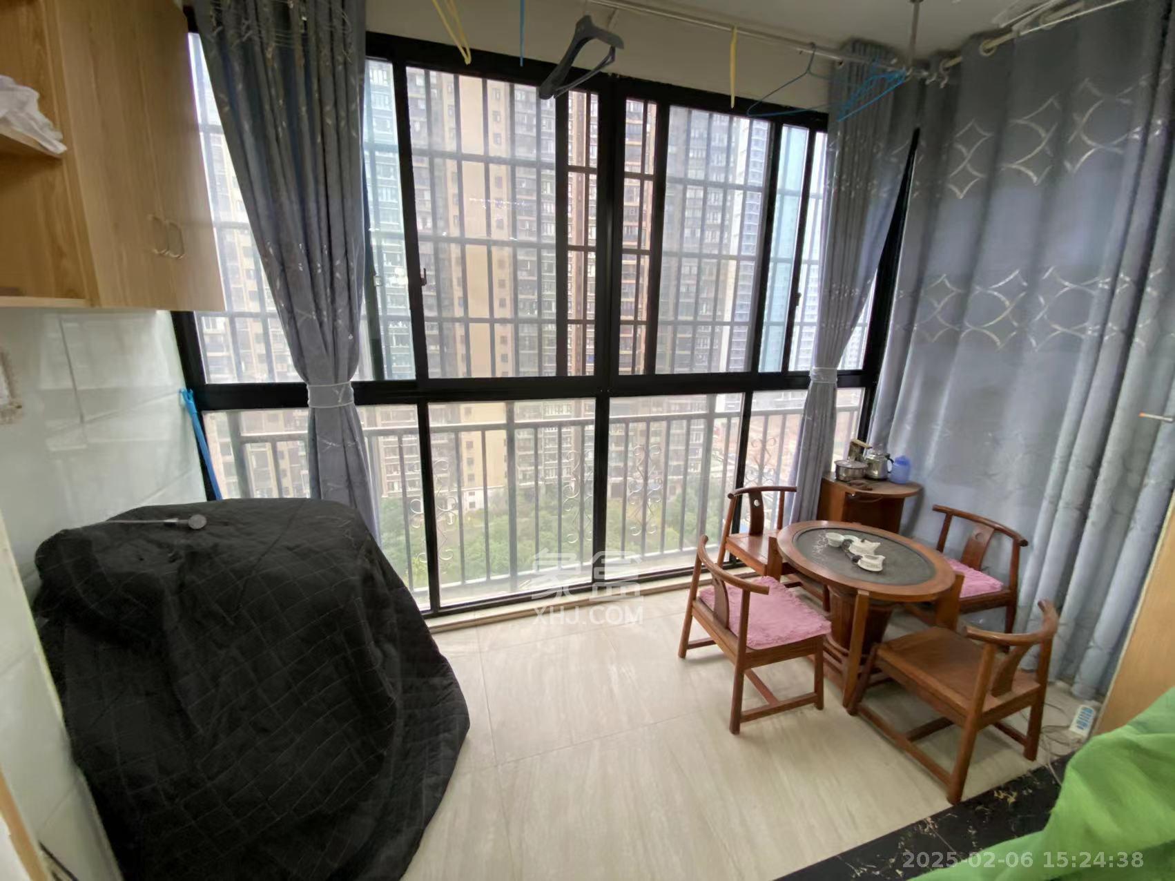 金鼎公园尚 2室2厅1卫 1700.0元/月 金鼎公园尚 2室2厅1卫 1700.0元/月室内图