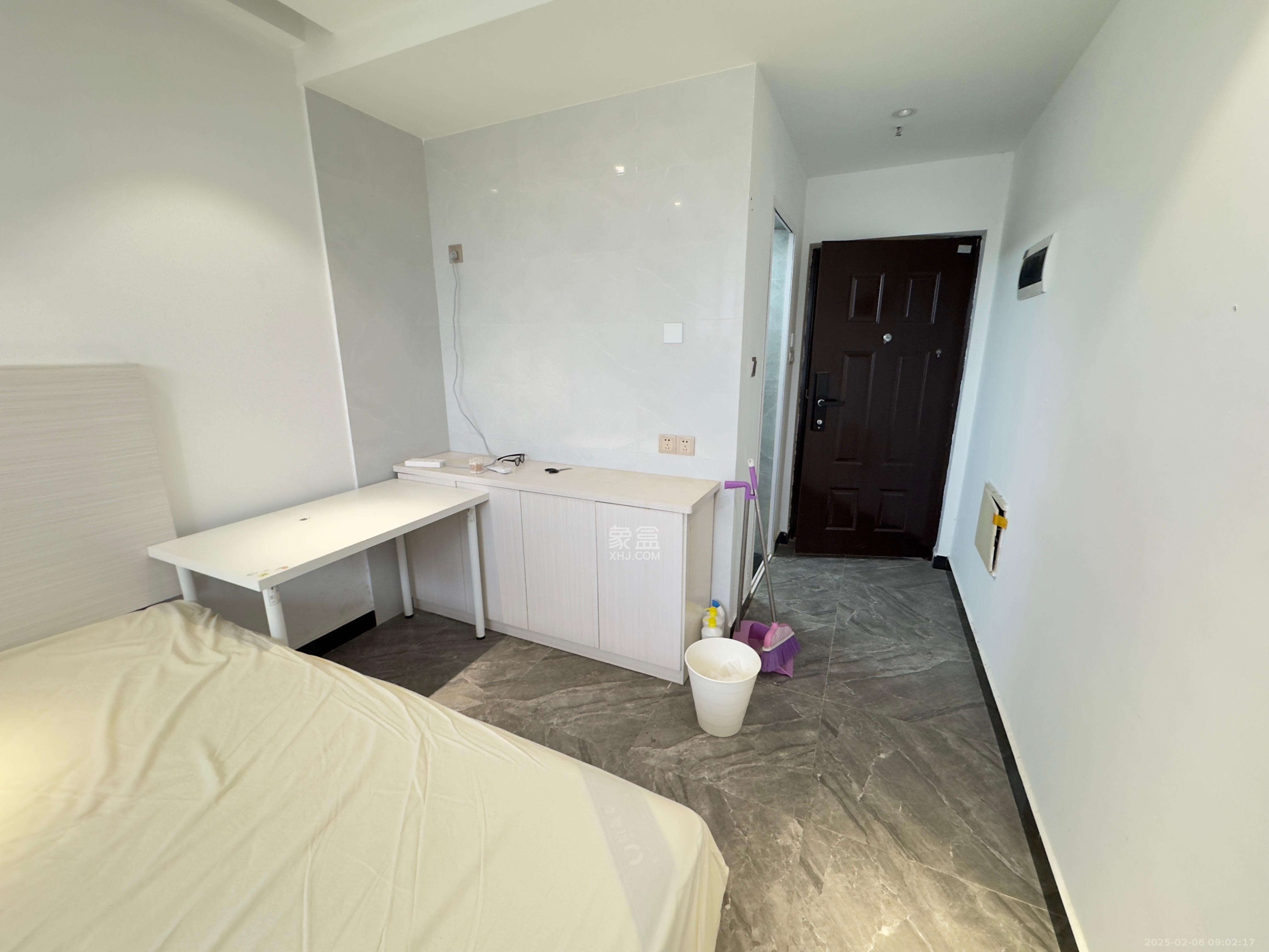 洋湖时代 1室1厅1卫 900.0元/月 洋湖时代 1室1厅1卫 900.0元/月室内图