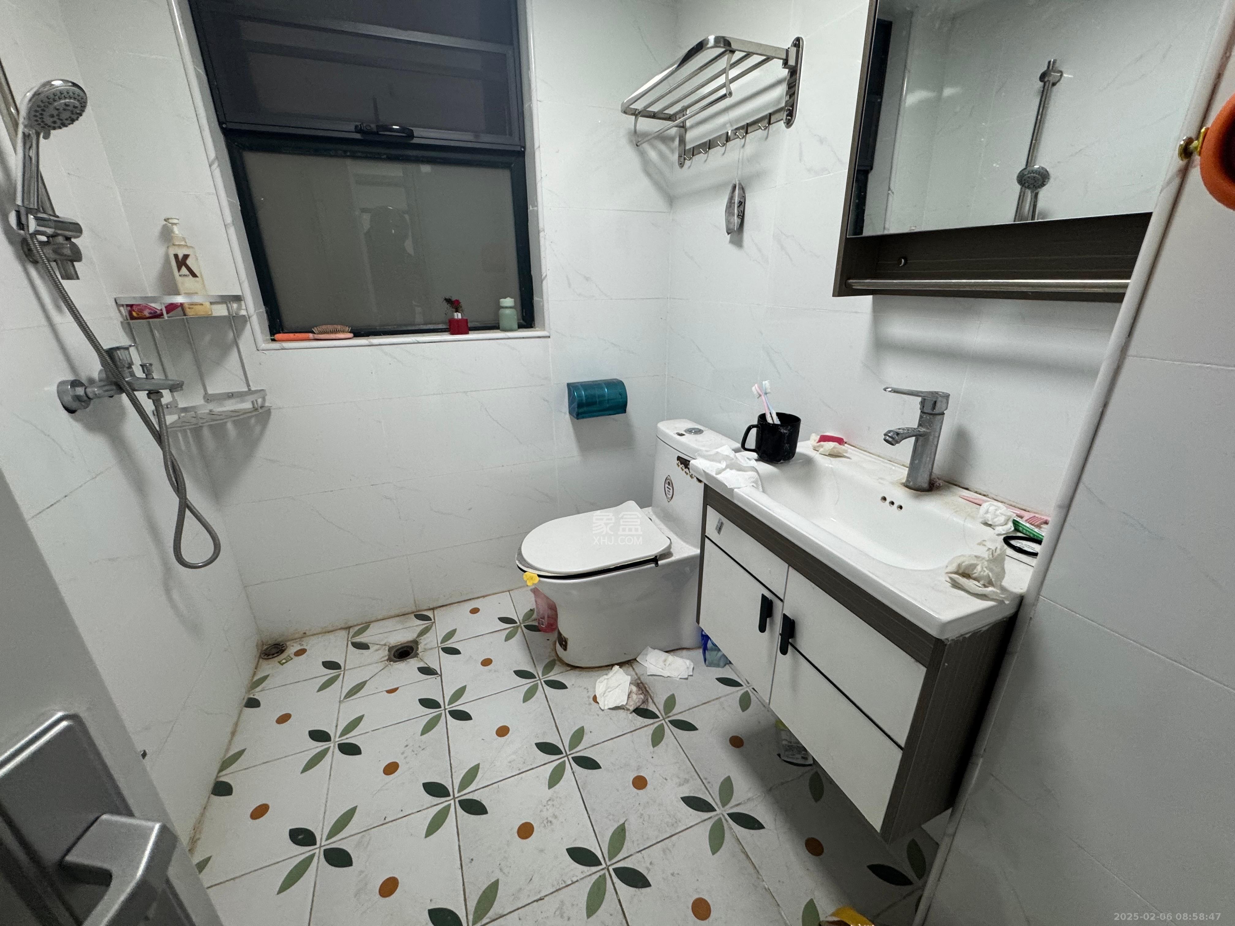 湘江锦绣  2室2厅1卫    2300.0元/月 湘江锦绣  2室2厅1卫    2300.0元/月室内图