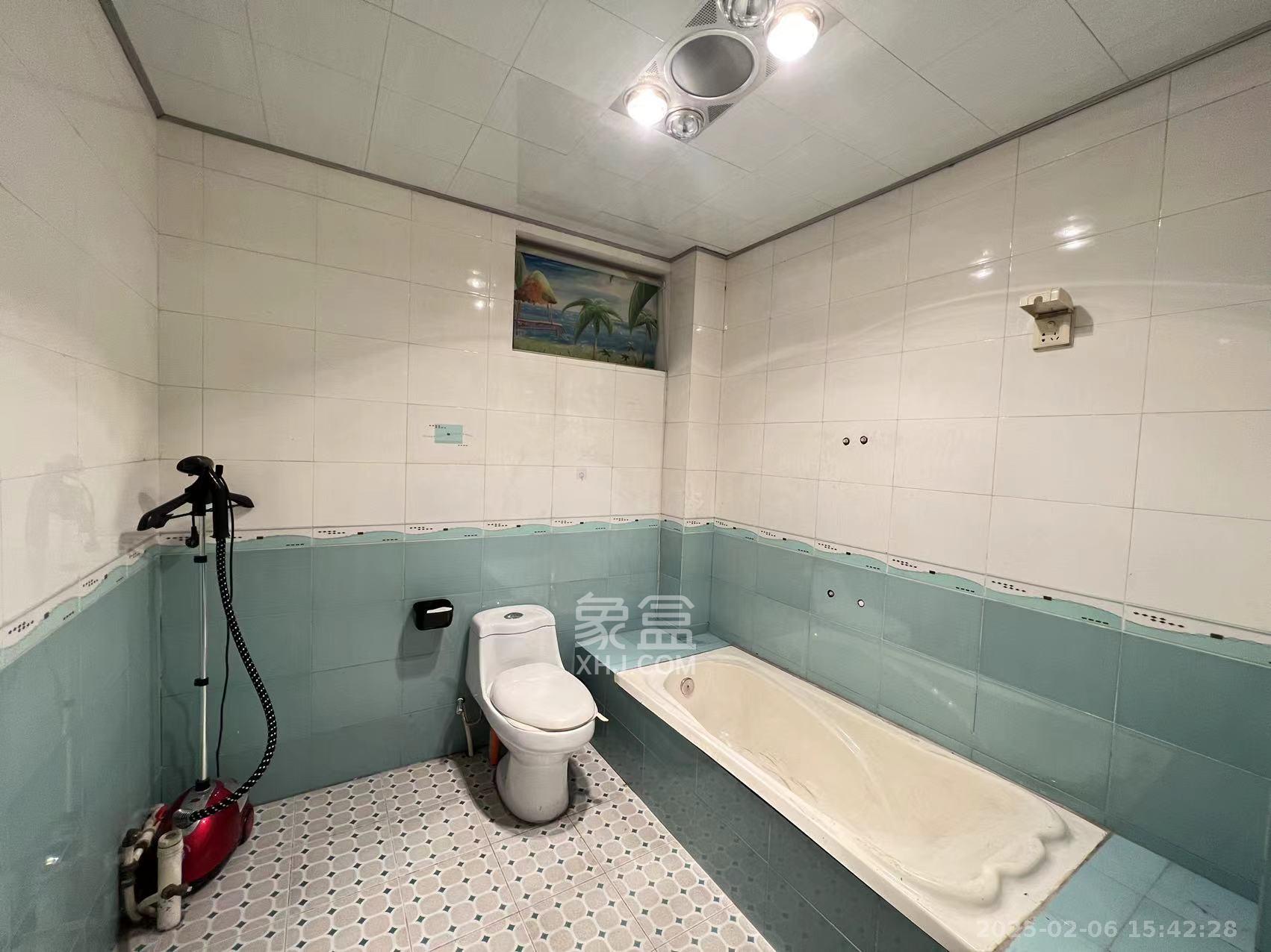 中南汽车世界  3室2厅2卫    1500.0元/月 中南汽车世界  3室2厅2卫    1500.0元/月室内图