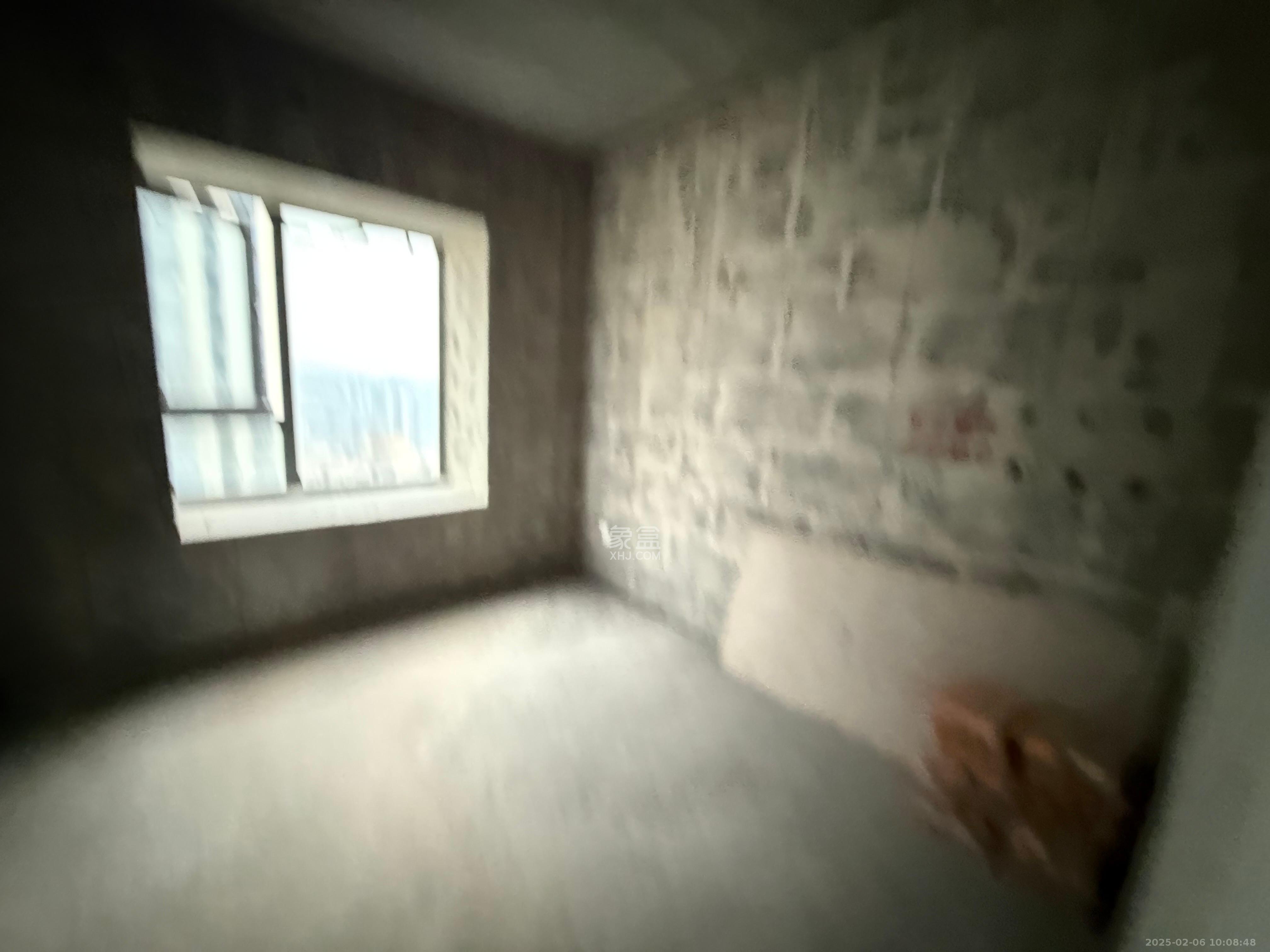 谷峰安置小区(惟德园) 4室2厅2卫 2000.0元/月 谷峰安置小区(惟德园) 4室2厅2卫 2000.0元/月室内图