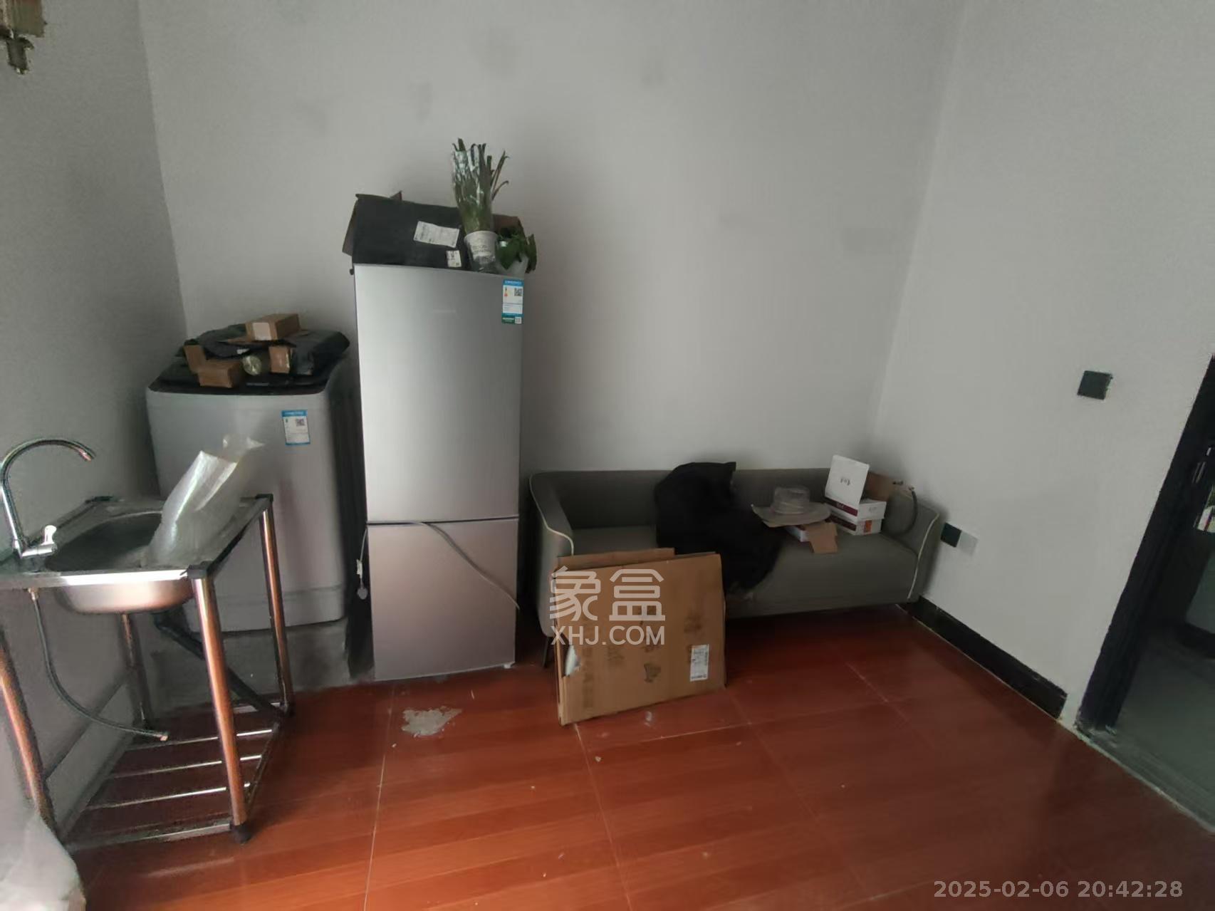 润泽园  1室1厅1卫    700.0元/月 润泽园  1室1厅1卫    700.0元/月室内图1