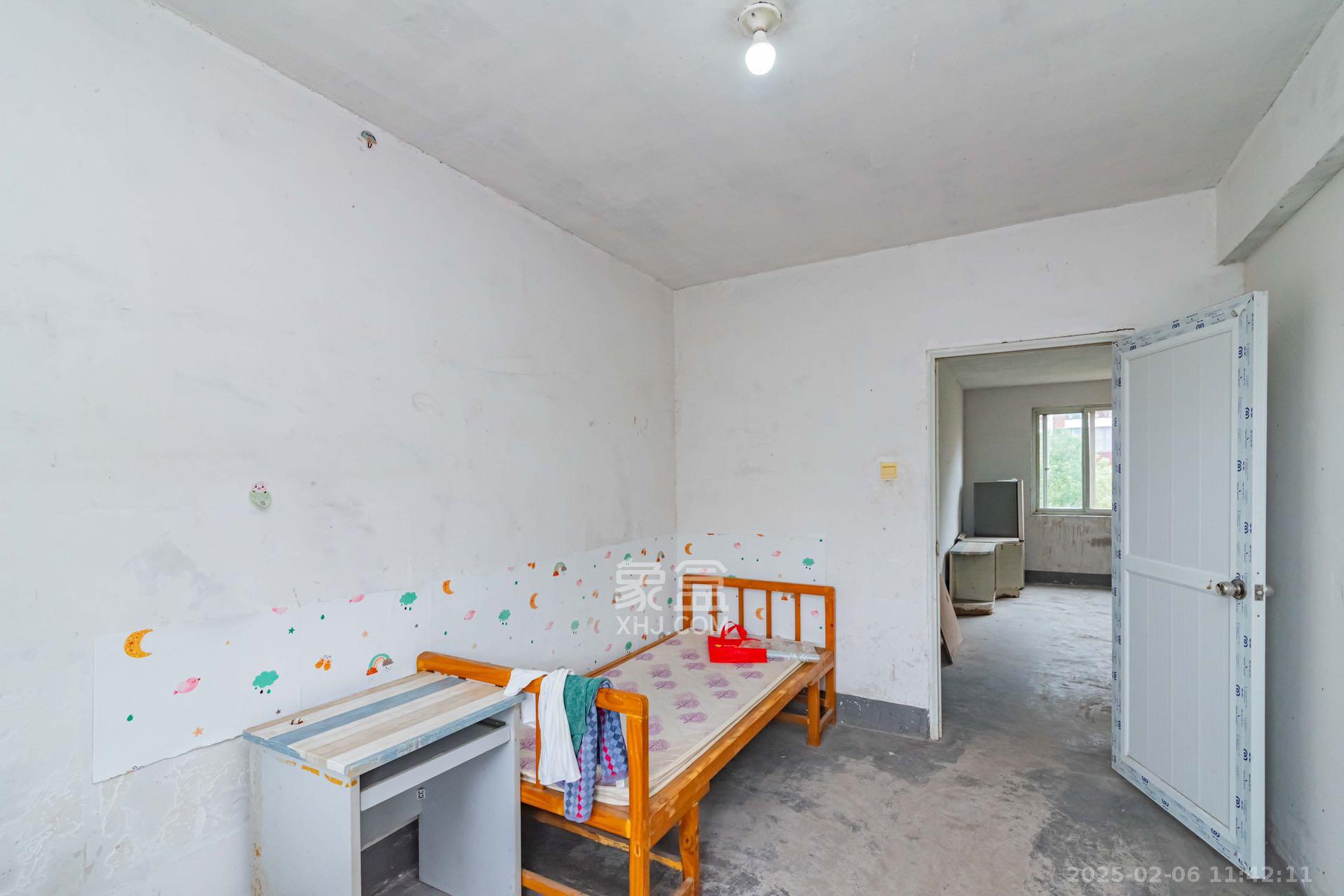 学府华庭 3室2厅2卫 1200.0元/月 学府华庭 3室2厅2卫 1200.0元/月室内图