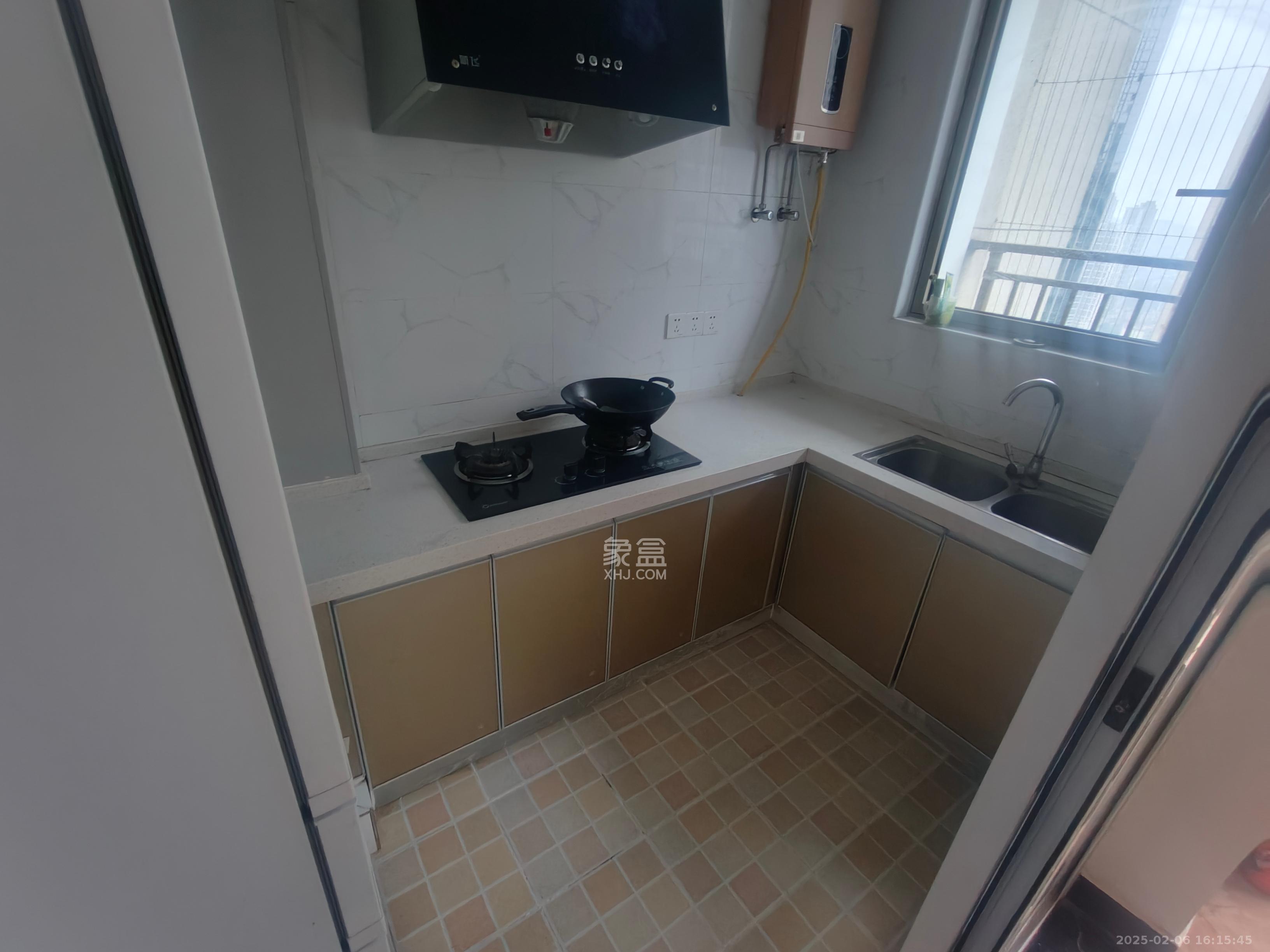 梅溪湖金茂湾  5室2厅2卫   3200.00元/月室内图