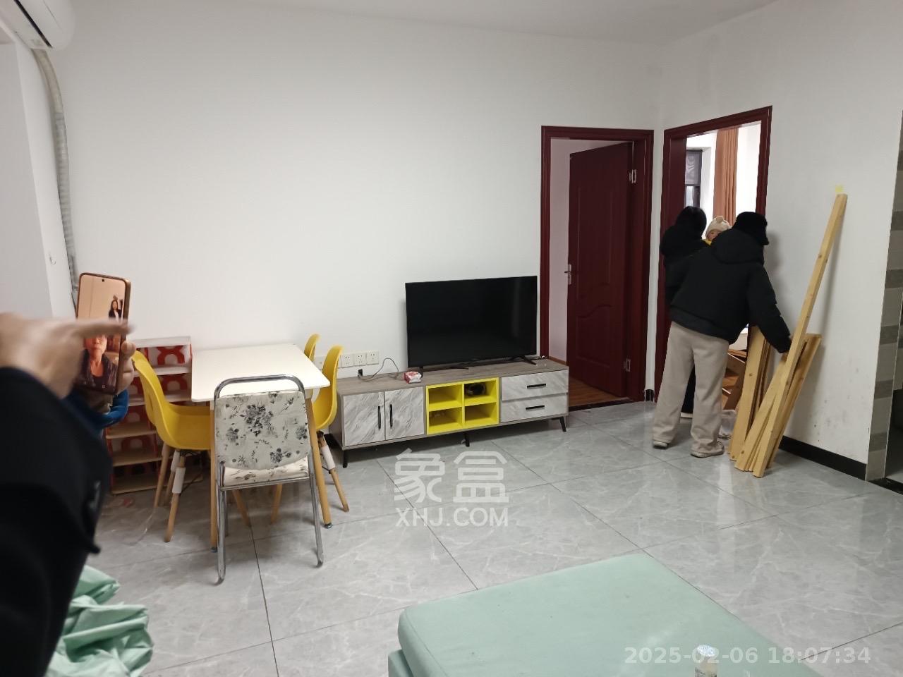 新新花园  2室2厅1卫   2000.00元/月室内图