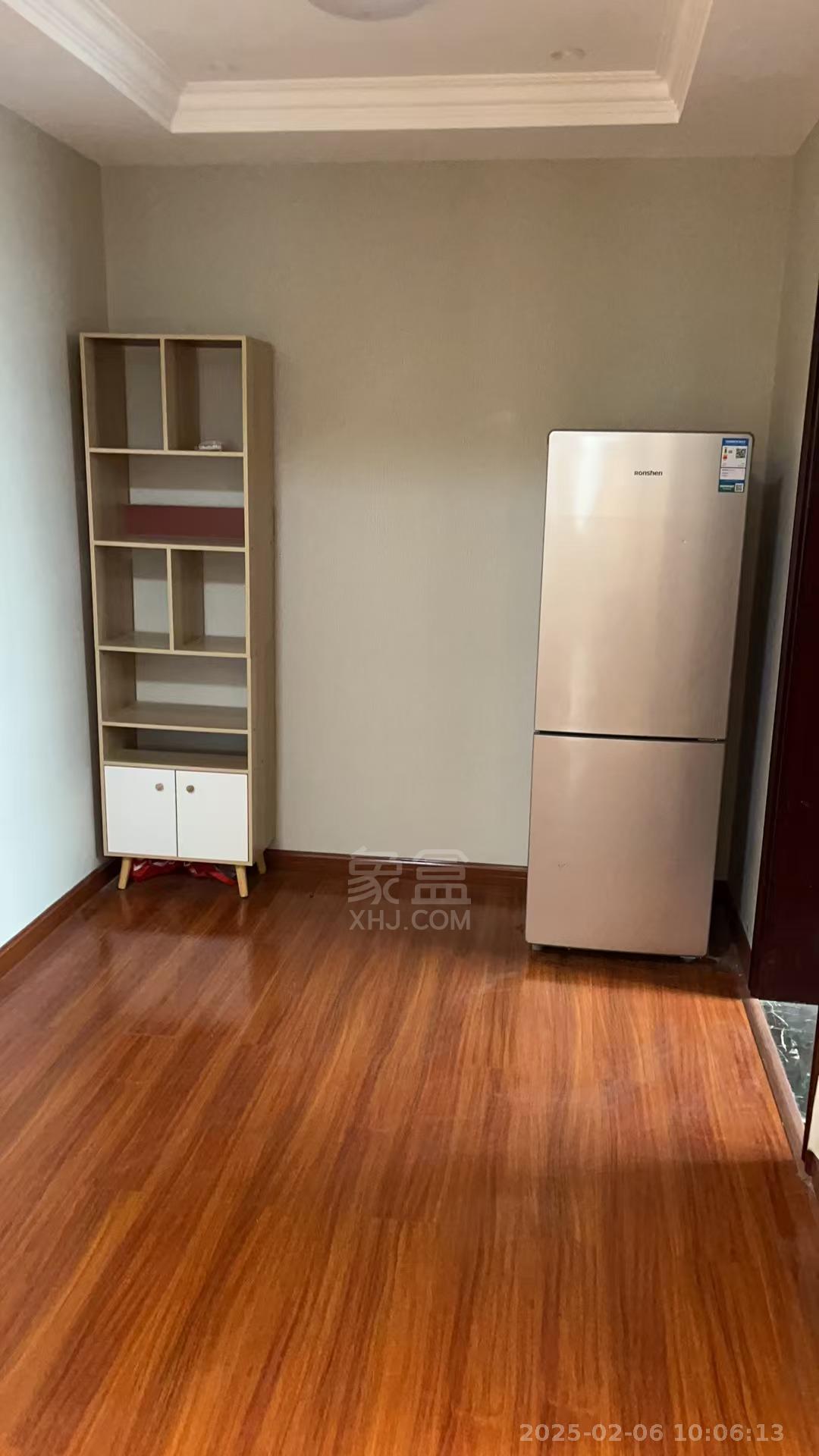 湘江公馆 2室2厅1卫 2300.0元/月 湘江公馆 2室2厅1卫 2300.0元/月室内图