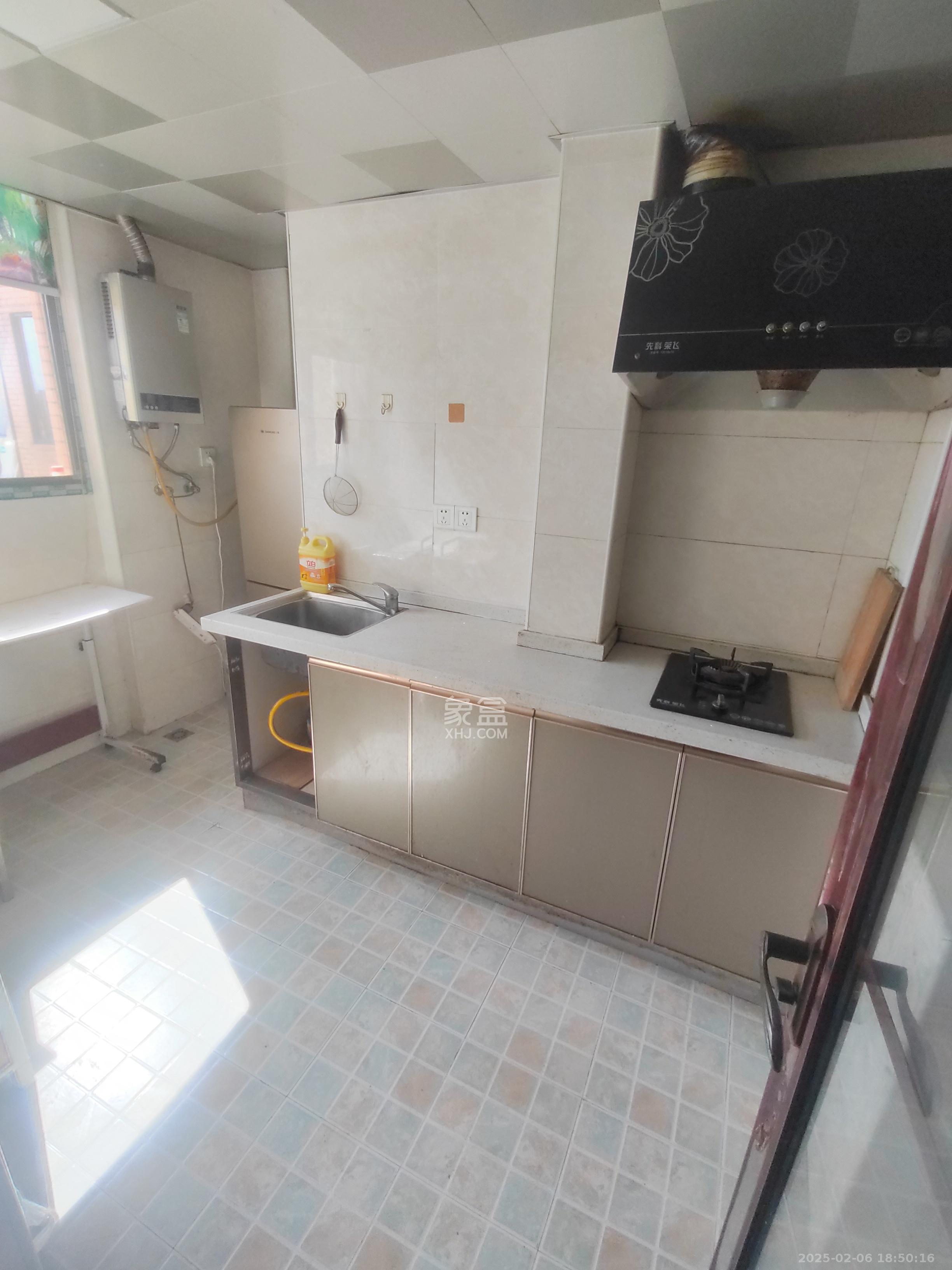 香樟鑫都 2室1厅1卫 1650.0元/月 香樟鑫都 2室1厅1卫 1650.0元/月室内图