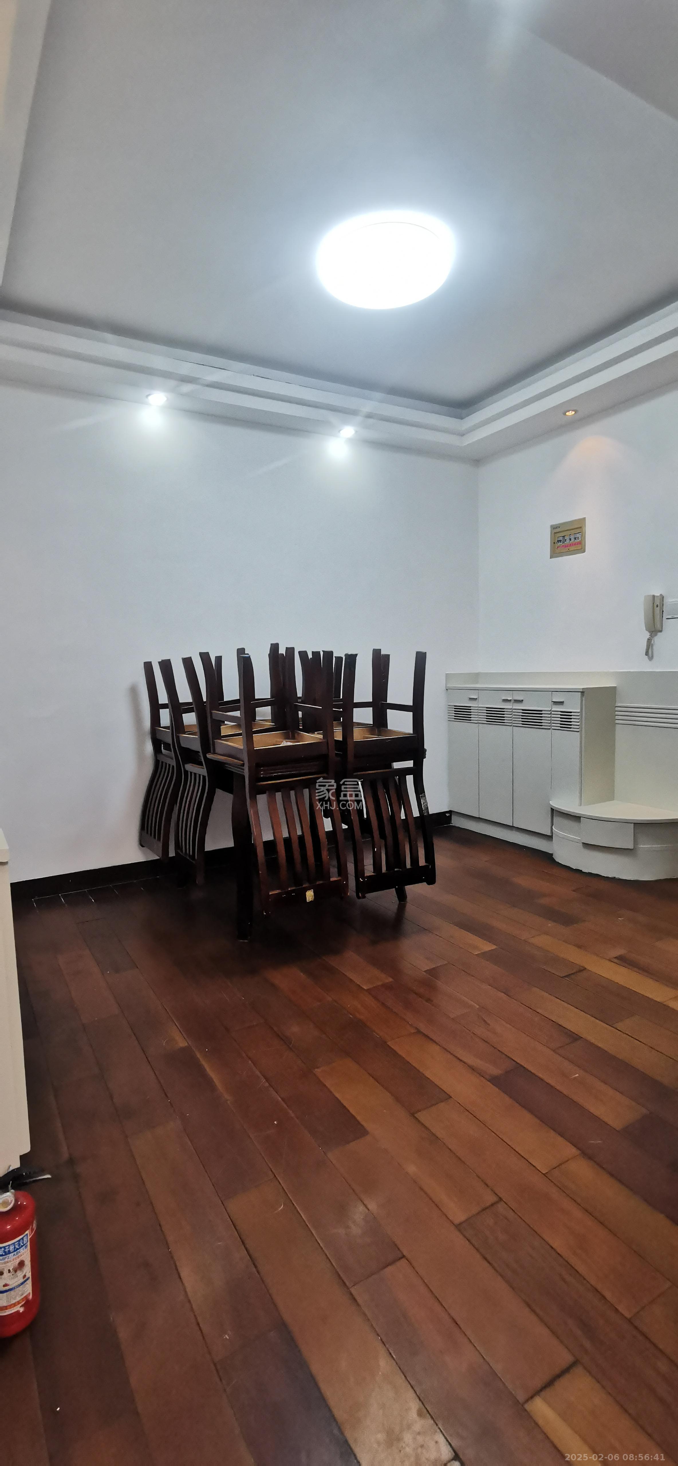 浦沅生活一区 3室2厅1卫 2200.0元/月 浦沅生活一区 3室2厅1卫 2200.0元/月室内图