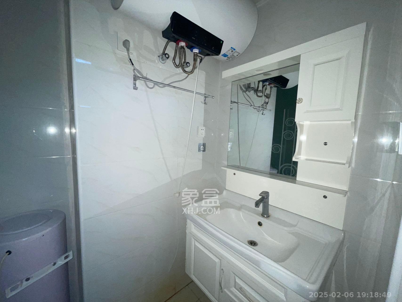 高升时代广场(冠铭商务中心) 1室0厅0卫 1200.0元/月 高升时代广场(冠铭商务中心) 1室0厅0卫 1200.0元/月室内图