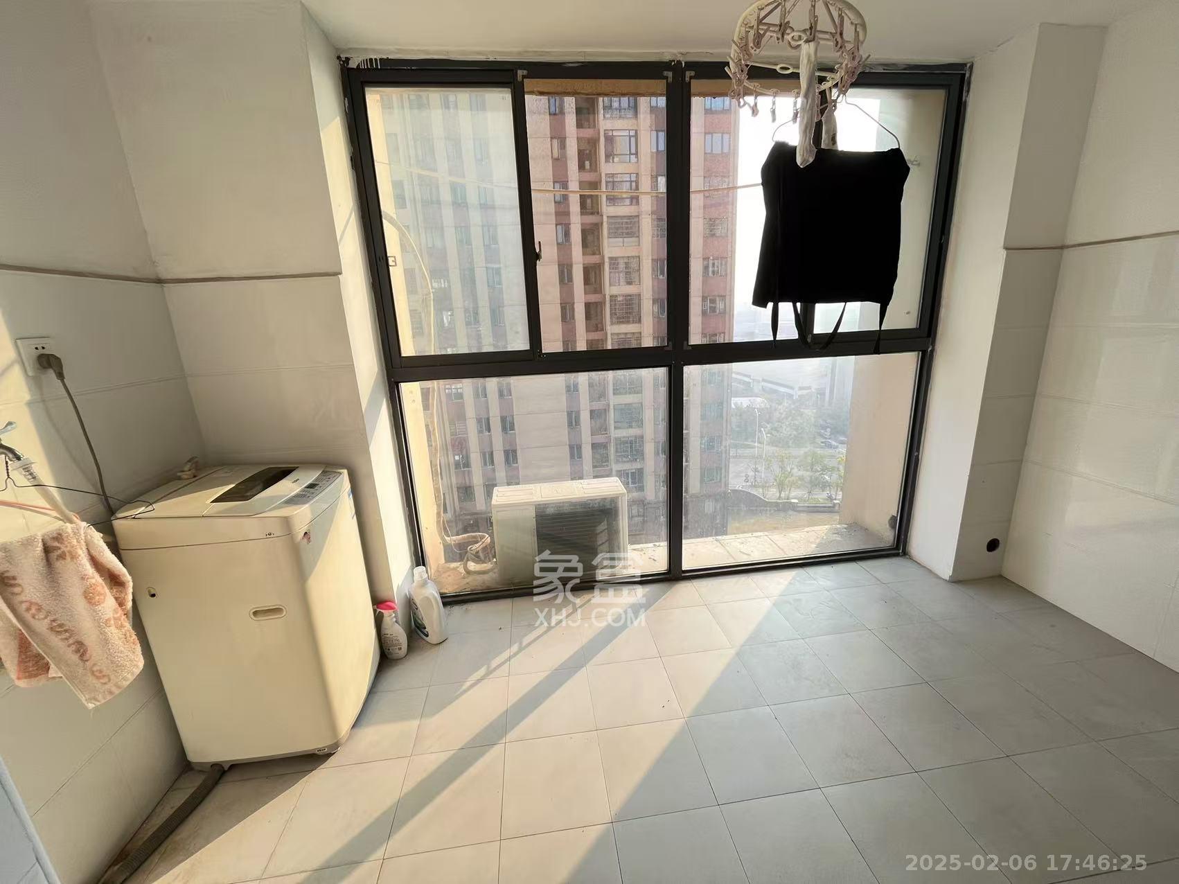 佛奥康桥水岸  3室2厅1卫    1500.0元/月室内图