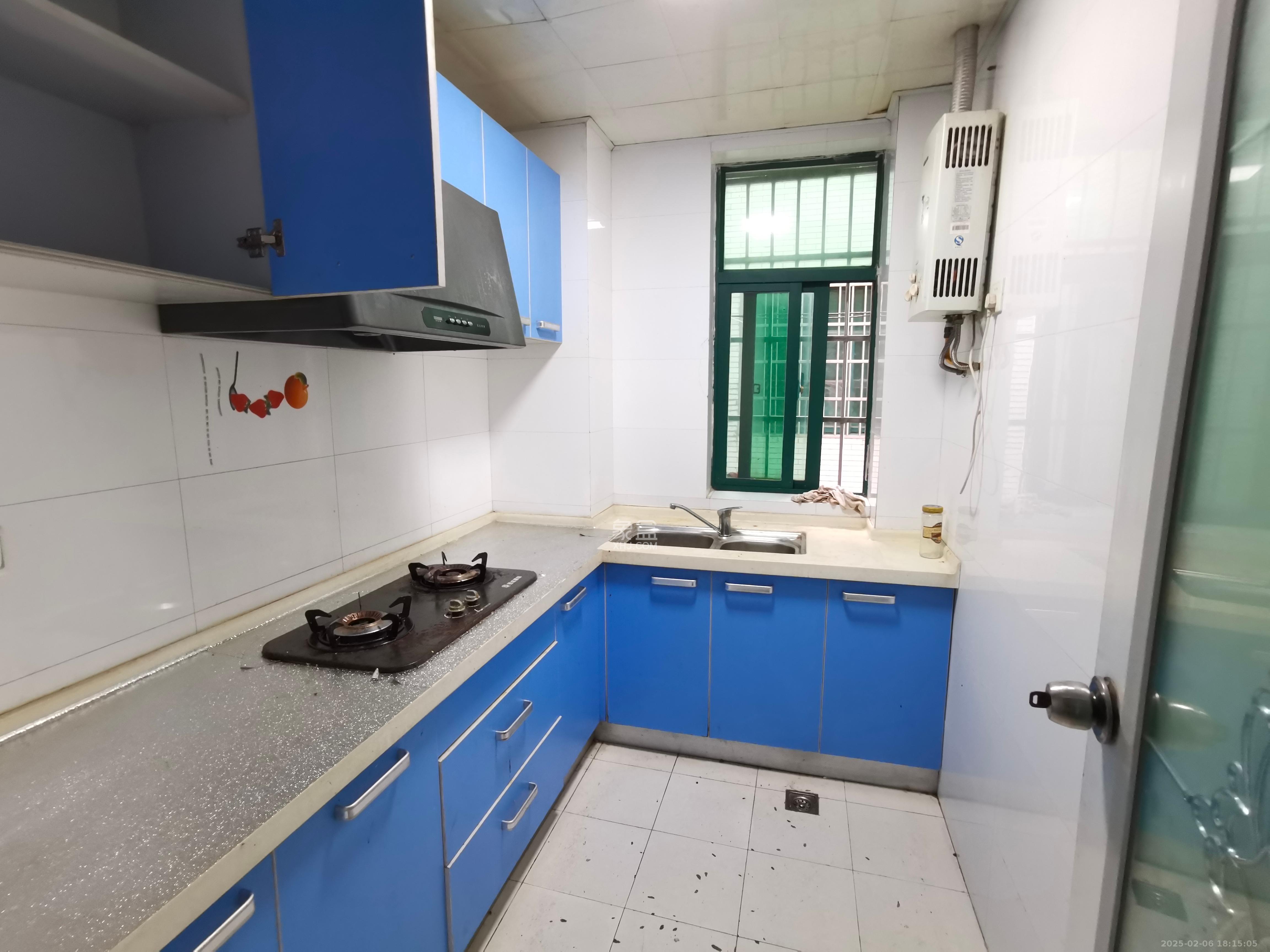 高桥财富大厦  2室2厅1卫    1800.0元/月 高桥财富大厦  2室2厅1卫    1800.0元/月室内图