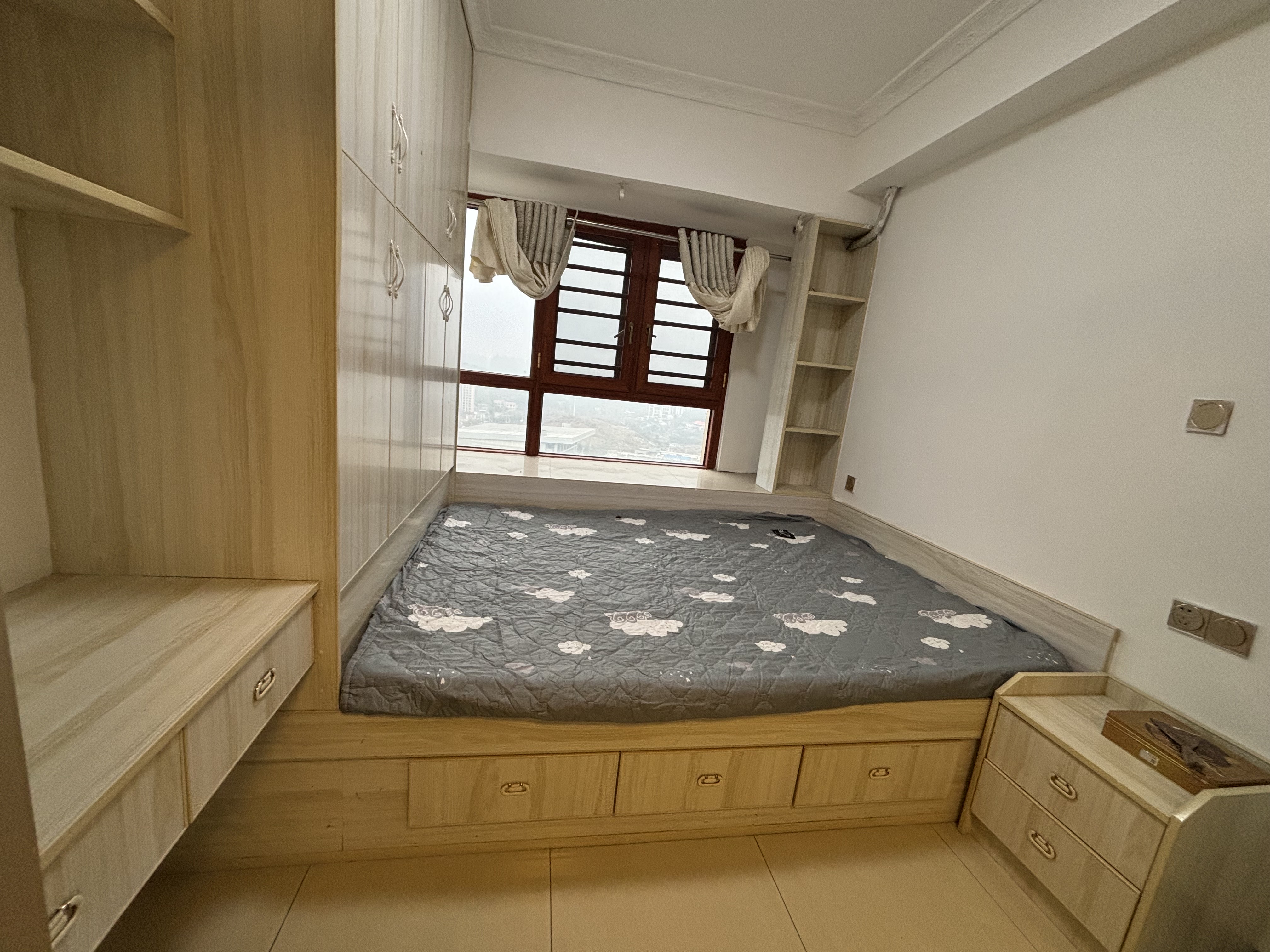 百弘学府城 1室1厅1卫 900.0元/月 百弘学府城 1室1厅1卫 900.0元/月室内图