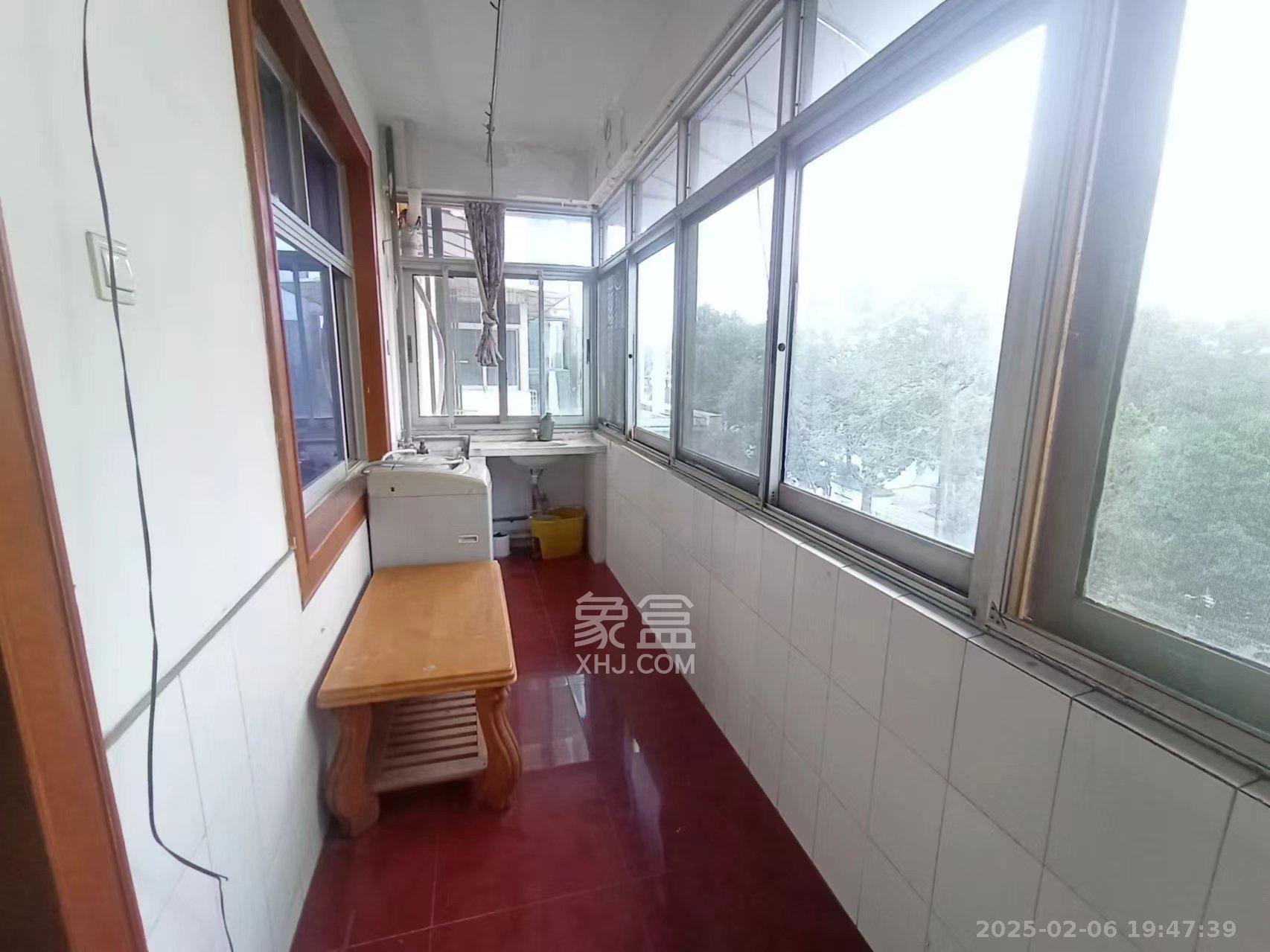 长沙县检察院宿舍 3室2厅1卫 1600.0元/月 长沙县检察院宿舍 3室2厅1卫 1600.0元/月室内图