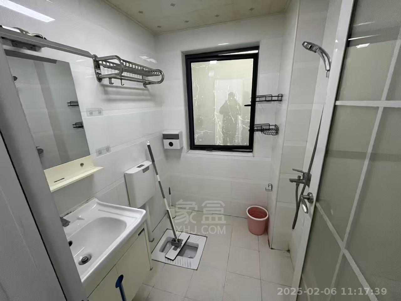 流金岁月-华晨国际 1室1厅1卫 1600.0元/月 流金岁月-华晨国际 1室1厅1卫 1600.0元/月室内图