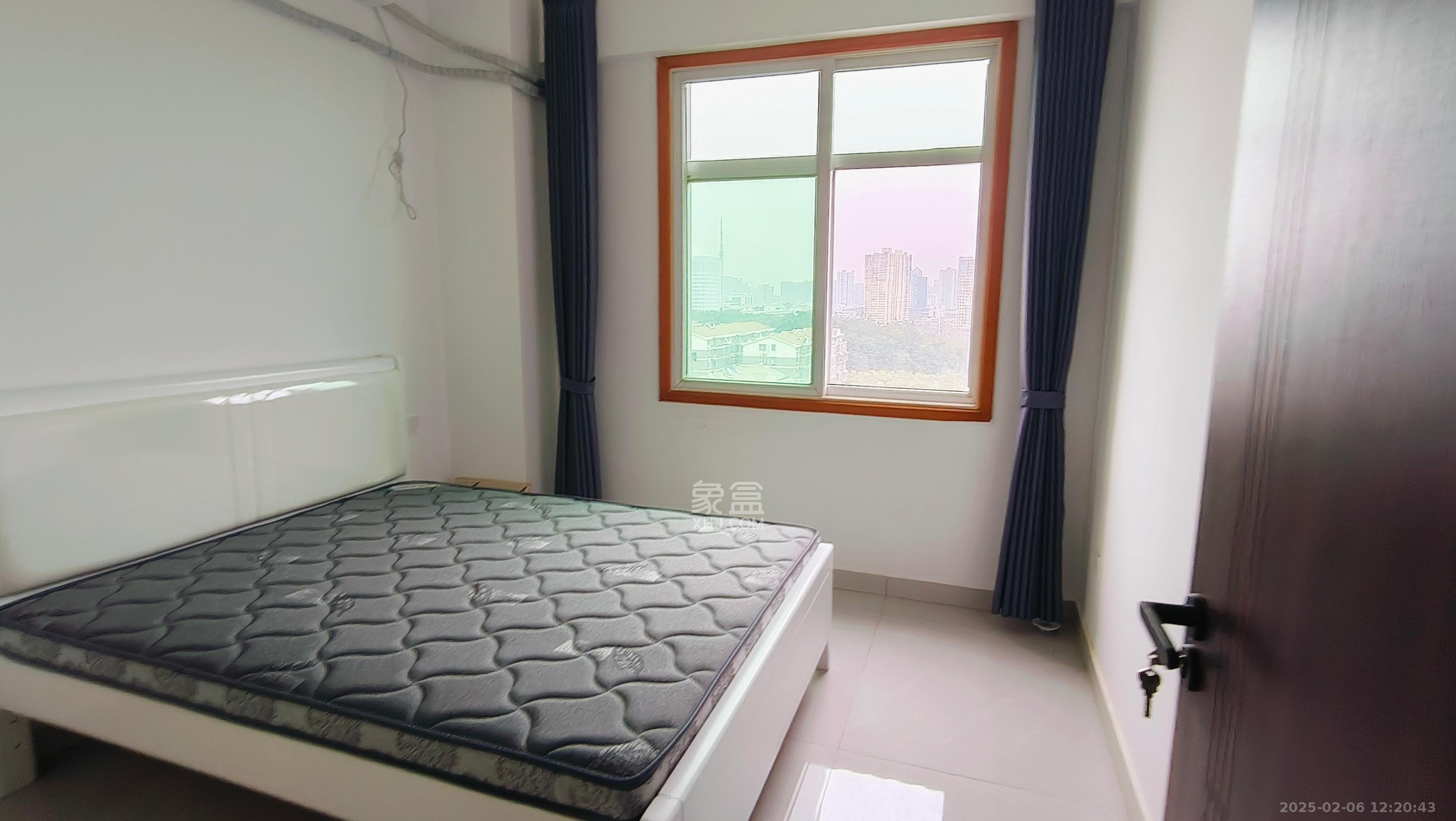 四季如春酒店(原名鑫元大酒店) 1室0厅0卫 1800.0元/月 四季如春酒店(原名鑫元大酒店) 1室0厅0卫 1800.0元/月室内图