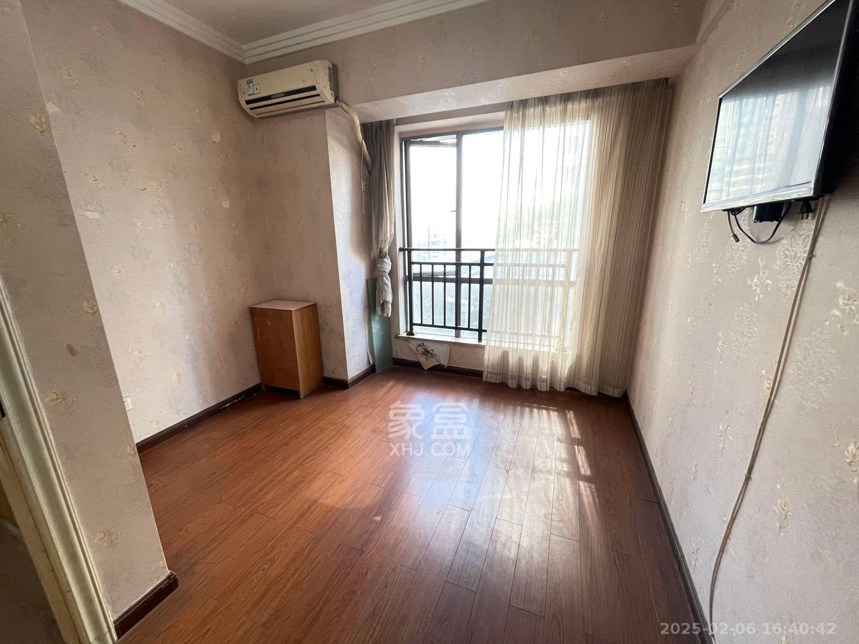 西子一间 2室2厅1卫 2200.0元/月 西子一间 2室2厅1卫 2200.0元/月室内图