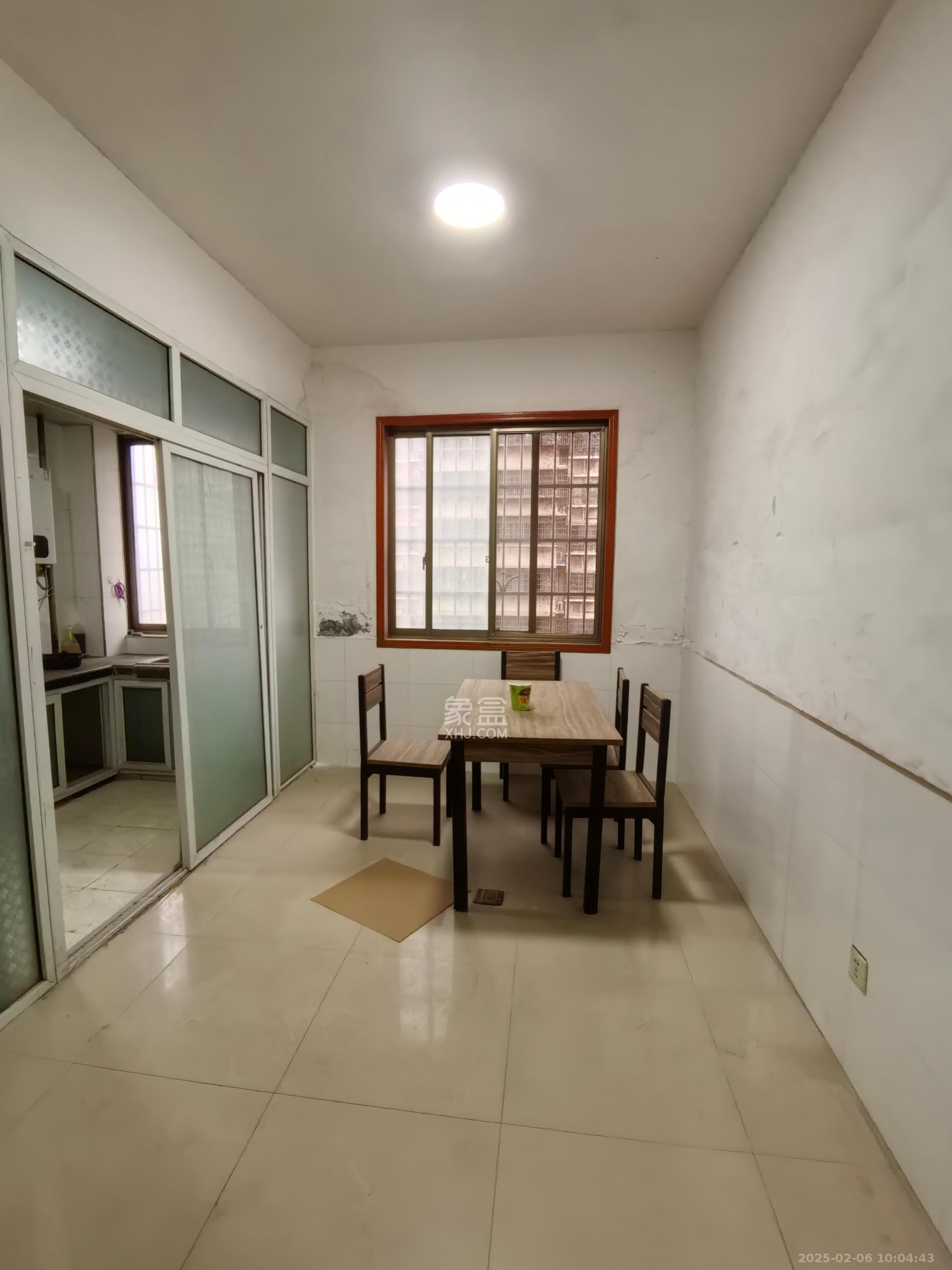 和太坪小区 1室0厅0卫 1600.0元/月 和太坪小区 1室0厅0卫 1600.0元/月室内图