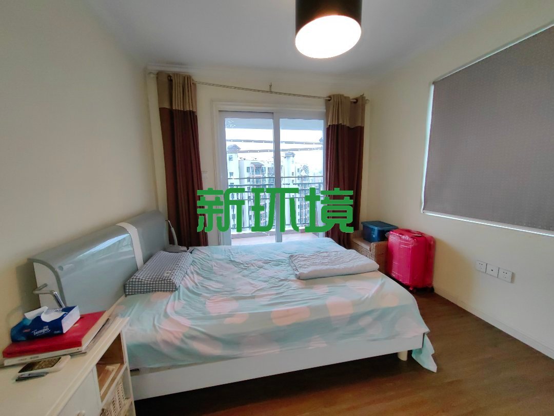 高盛澧园一二期 3室2厅2卫 82.80万 高盛澧园一二期 3室2厅2卫 82.80万客厅