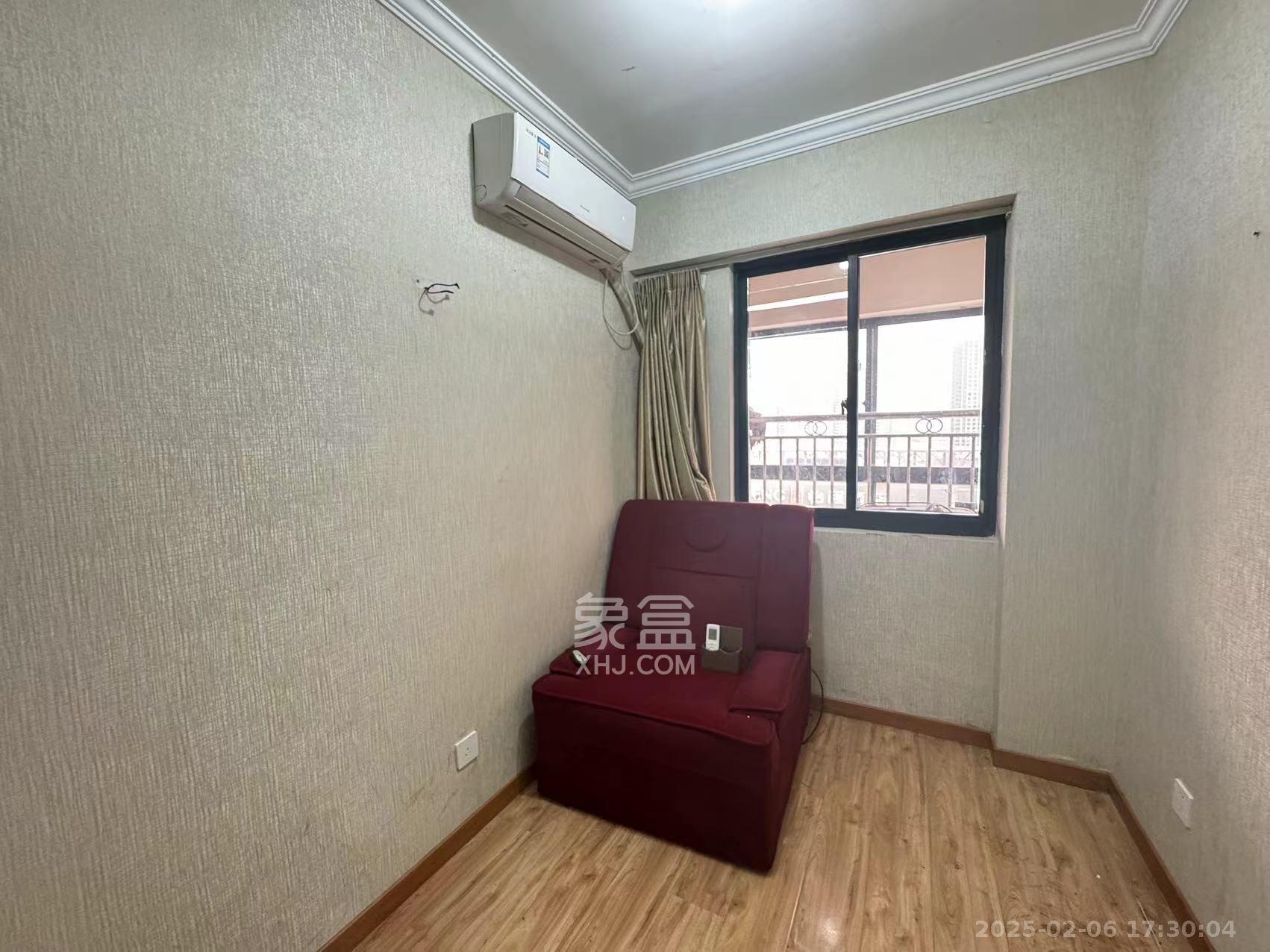 上东印象 4室2厅1卫 2800.0元/月 上东印象 4室2厅1卫 2800.0元/月室内图