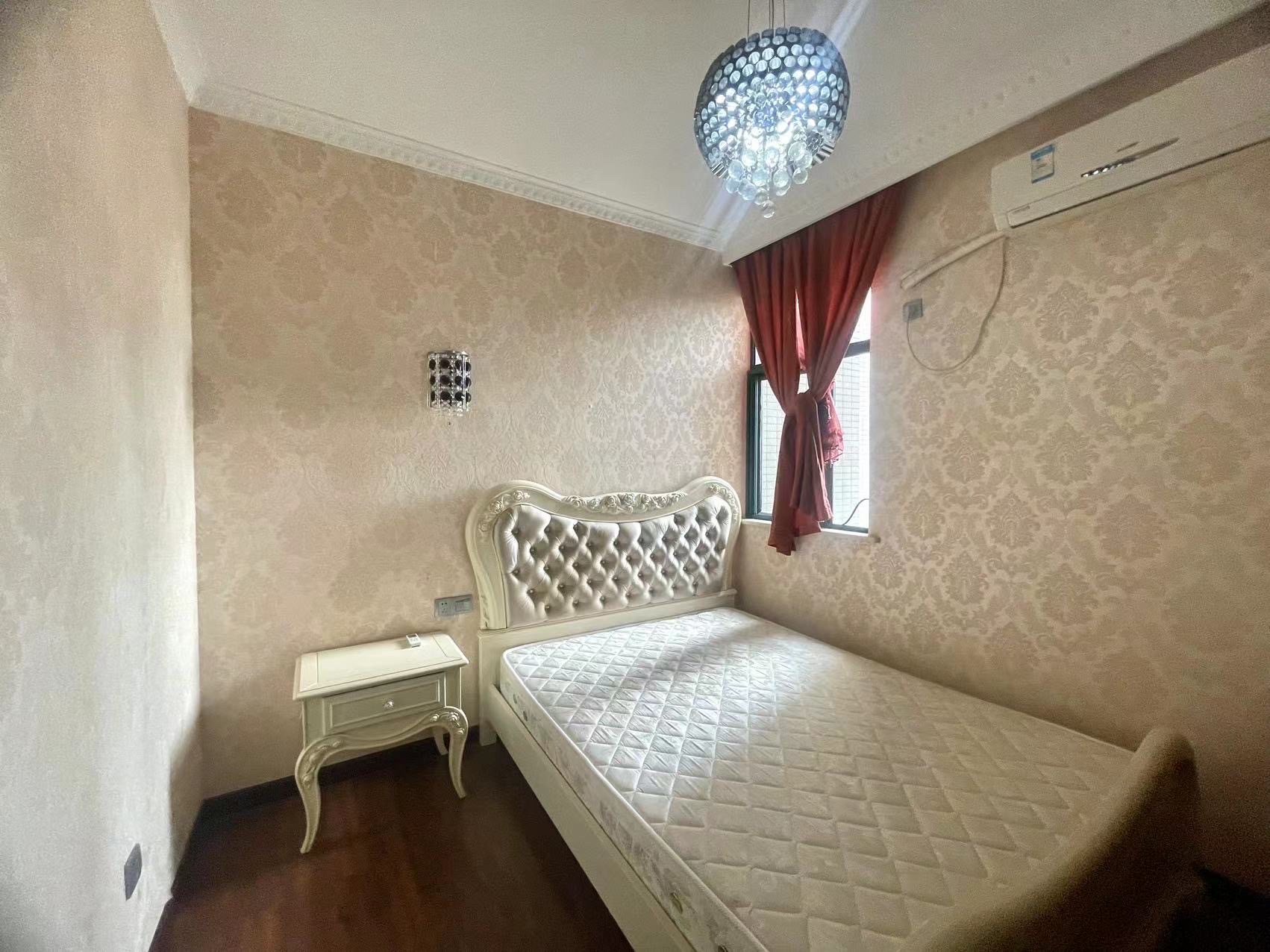 新城国际 3室0厅0卫 2400.0元/月 新城国际 3室0厅0卫 2400.0元/月室内图