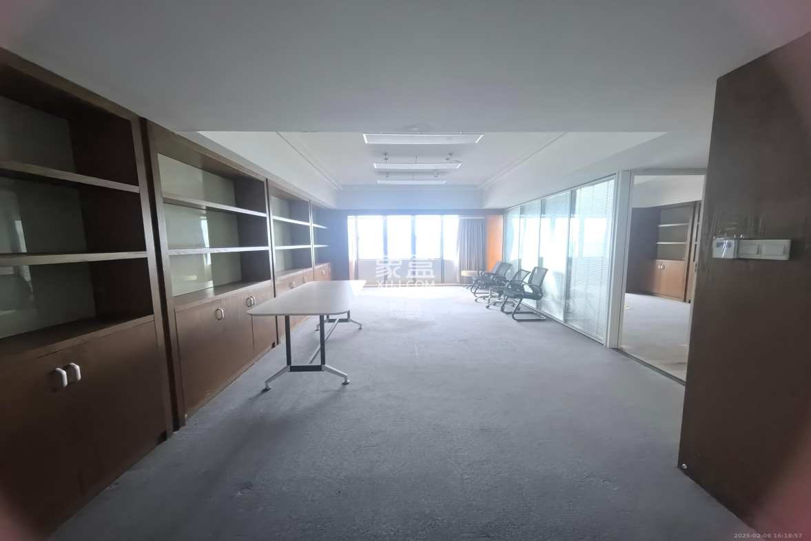 保利国际广场  1室0厅0卫    5000.0元/月 保利国际广场  1室0厅0卫    5000.0元/月室内图