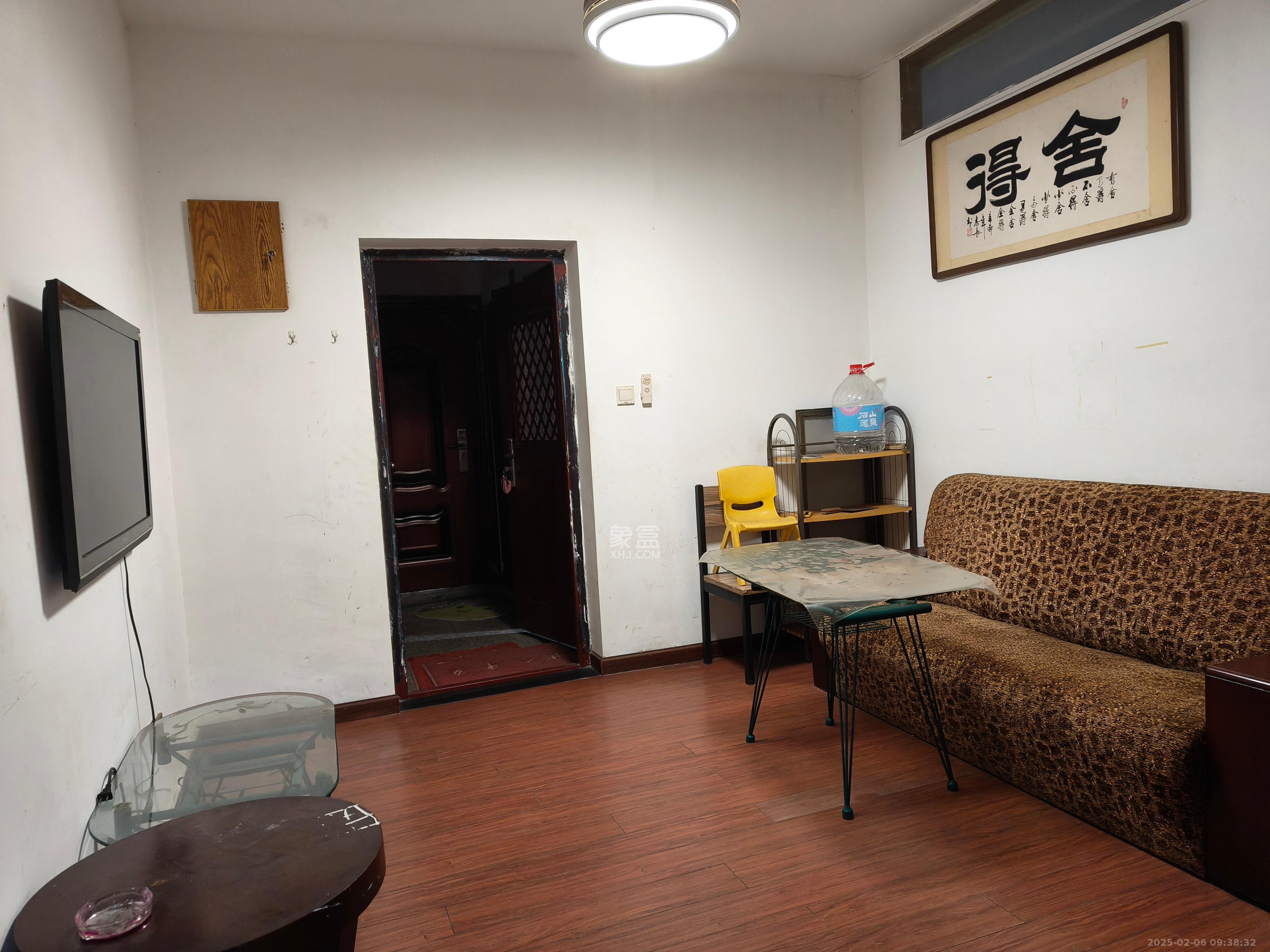 兴联母山小区 2室2厅1卫 1200.0元/月 兴联母山小区 2室2厅1卫 1200.0元/月室内图