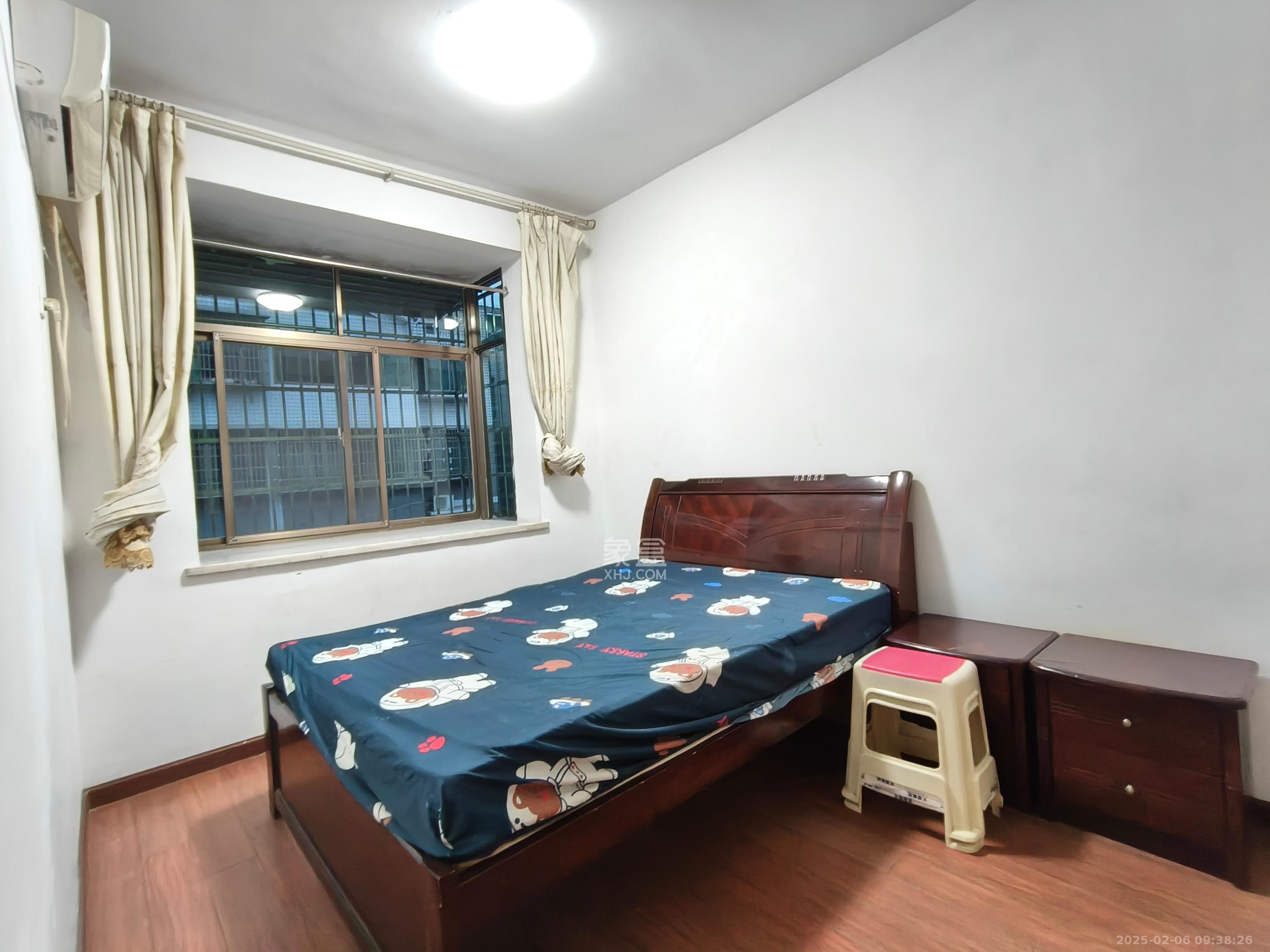 兴联母山小区 2室2厅1卫 1200.0元/月 兴联母山小区 2室2厅1卫 1200.0元/月室内图