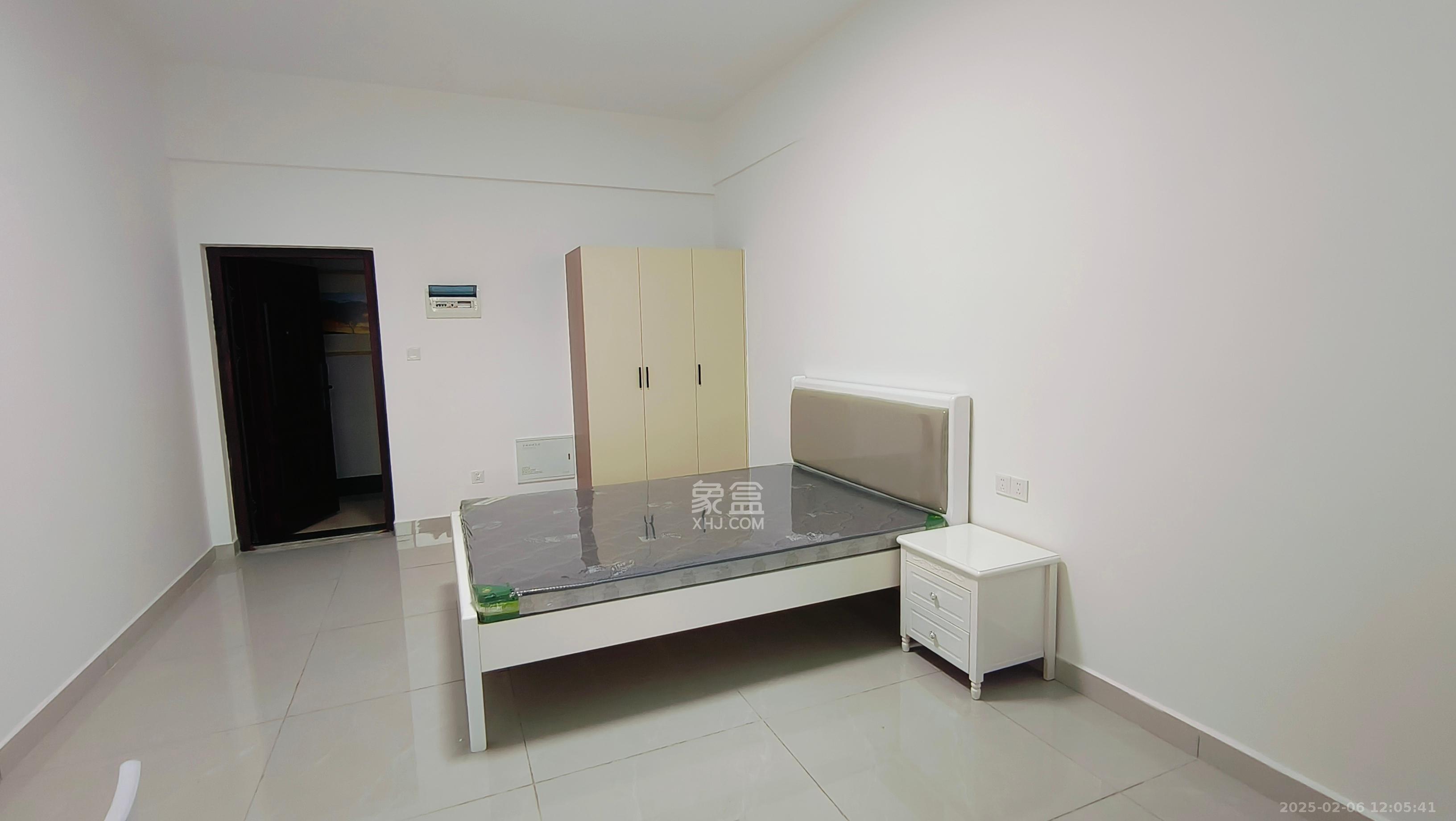 四季如春酒店(原名鑫元大酒店) 1室0厅0卫 2000.0元/月 四季如春酒店(原名鑫元大酒店) 1室0厅0卫 2000.0元/月室内图