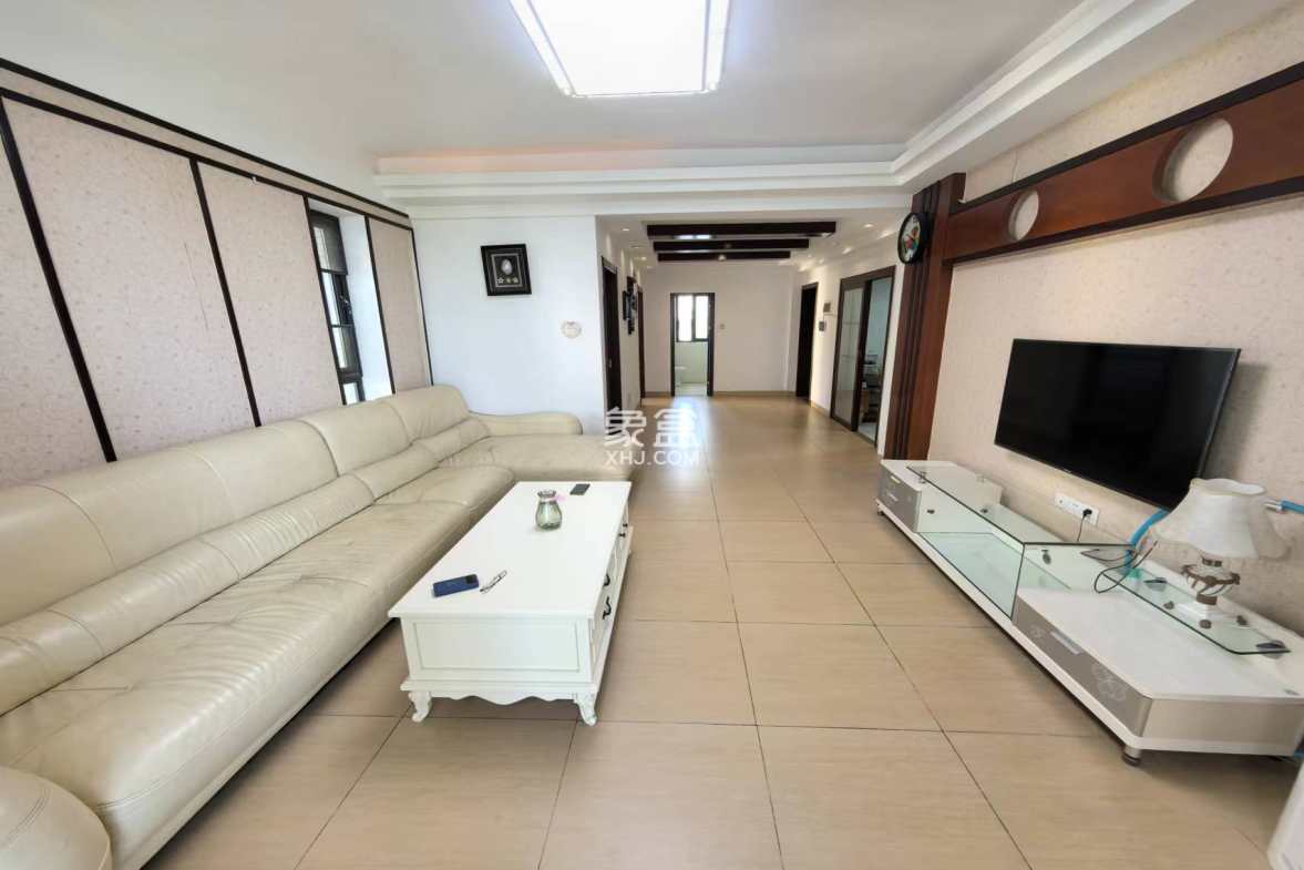 宝华海景 2室2厅1卫 159.0万 宝华海景 2室2厅1卫 159.0万室内图