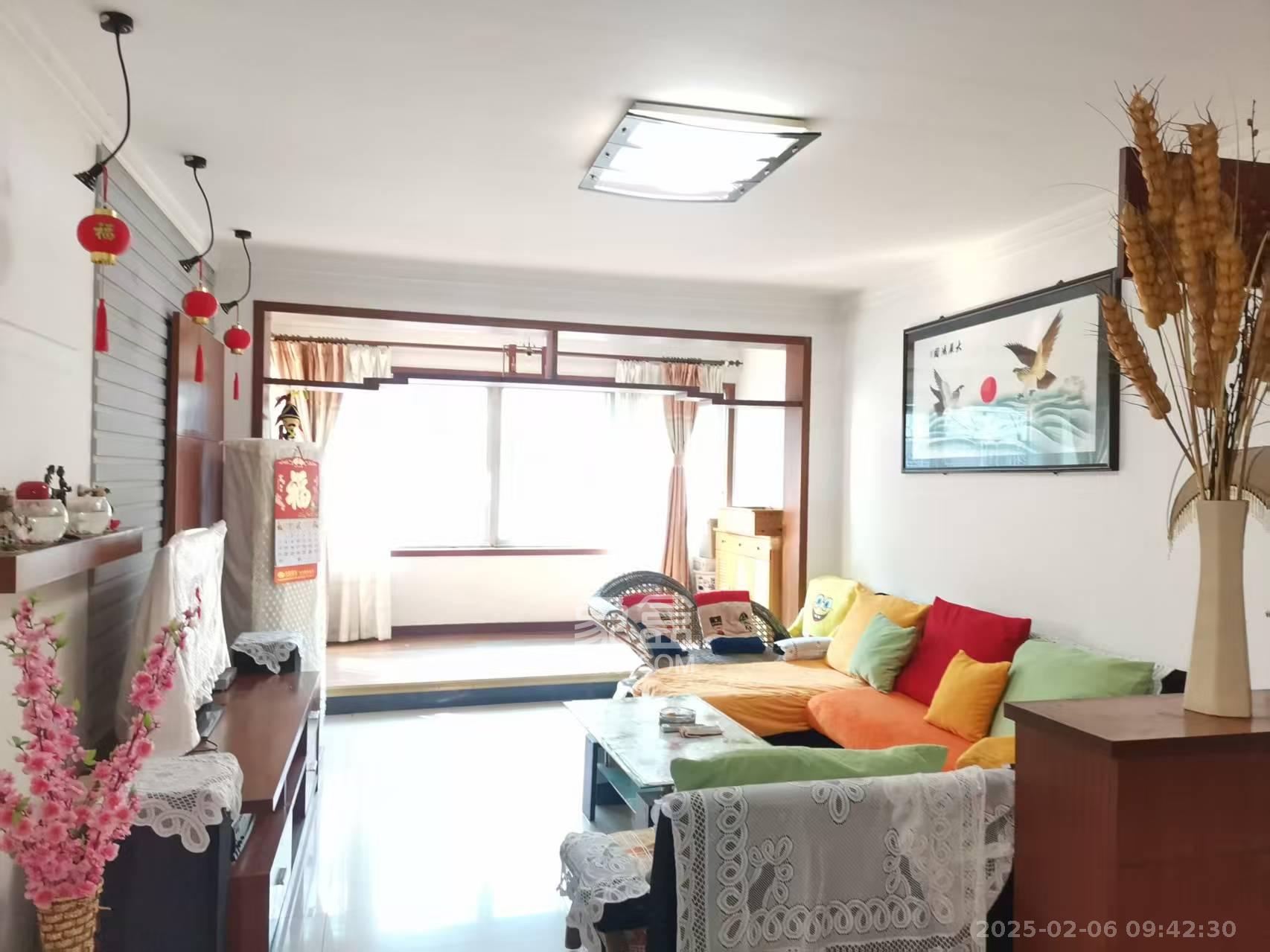 翡翠林居 2室2厅1卫 1680.0元/月 翡翠林居 2室2厅1卫 1680.0元/月室内图