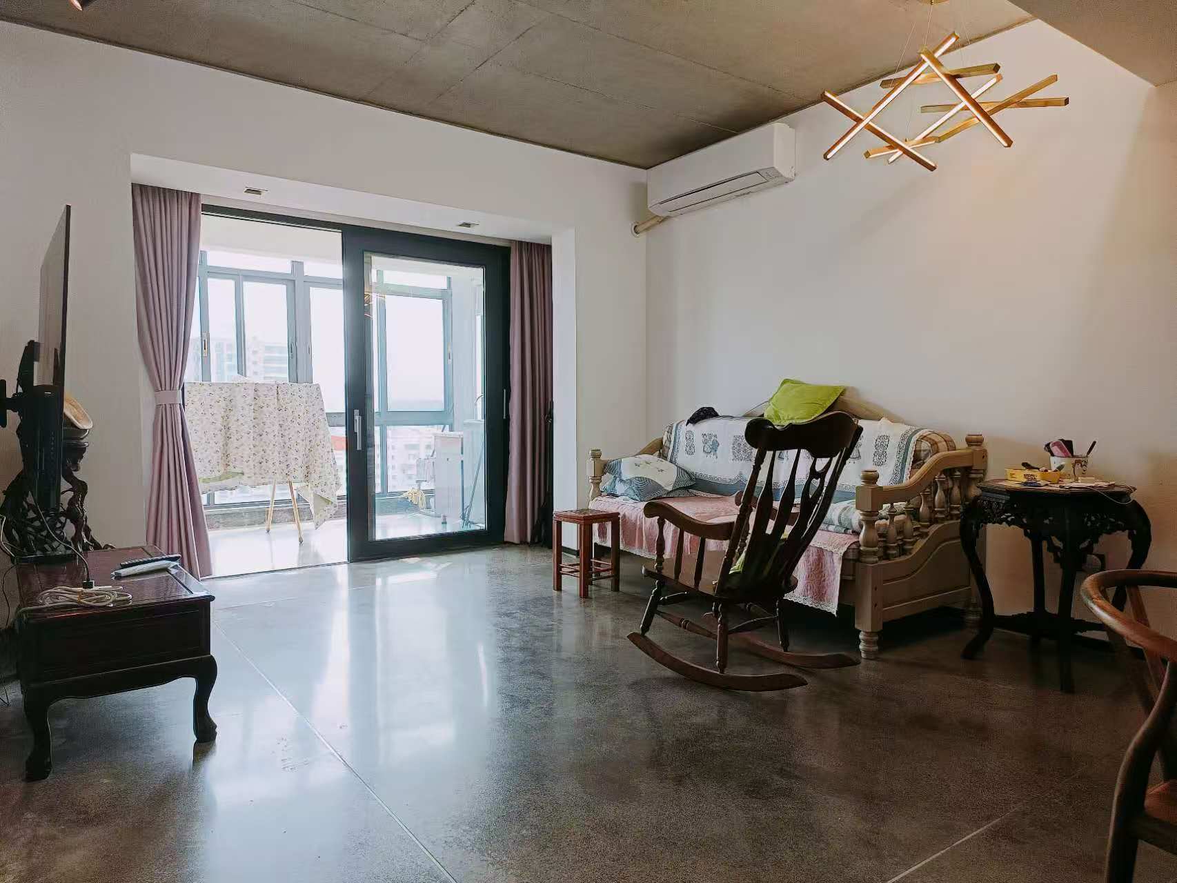 碧海蓝天  4室2厅3卫    239.0万 碧海蓝天  4室2厅3卫    239.0万室内图