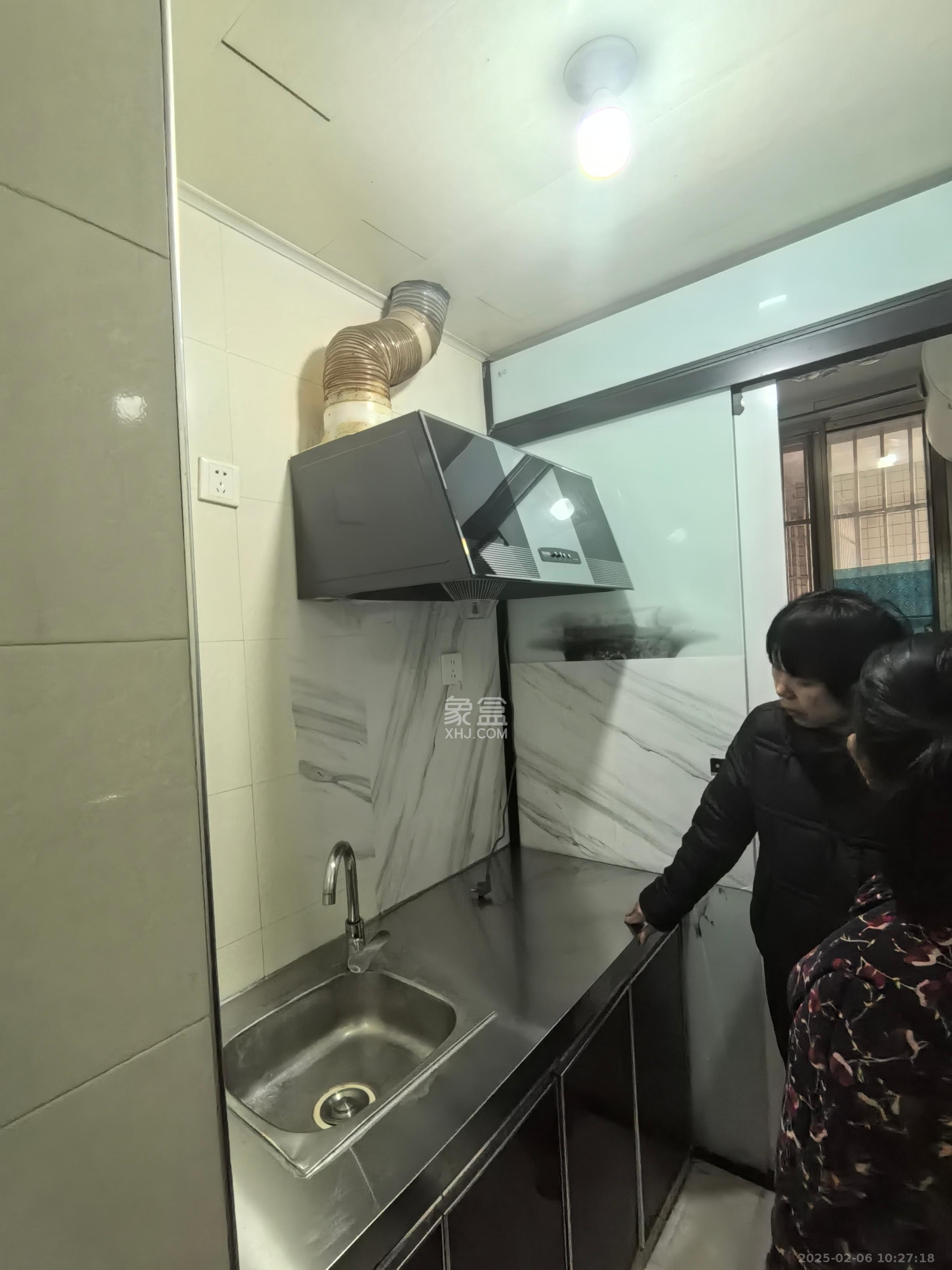 和太坪小区 1室0厅0卫 1300.0元/月 和太坪小区 1室0厅0卫 1300.0元/月室内图