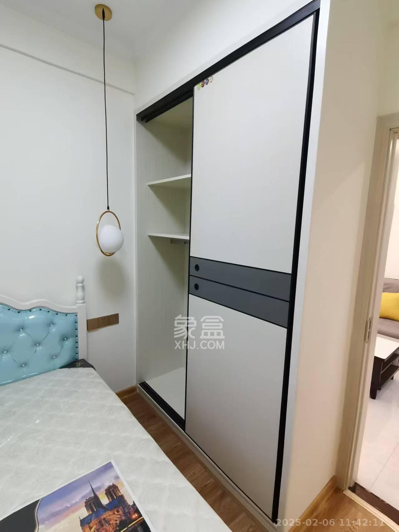 金轮星光名座  2室1厅1卫   2200.00元/月室内图