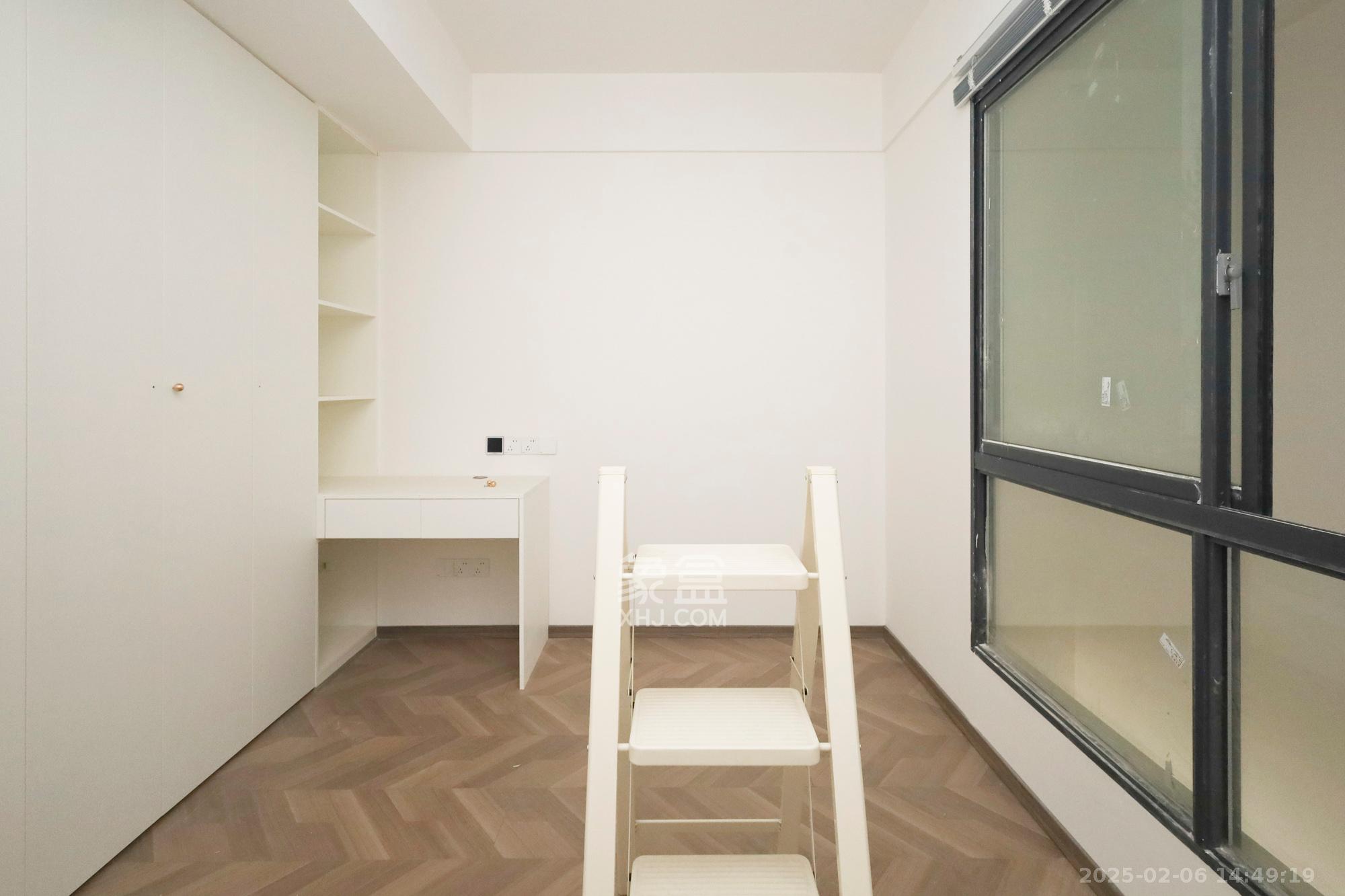 地铁中建江山玖樾  4室2厅2卫   4200.00元/月室内图