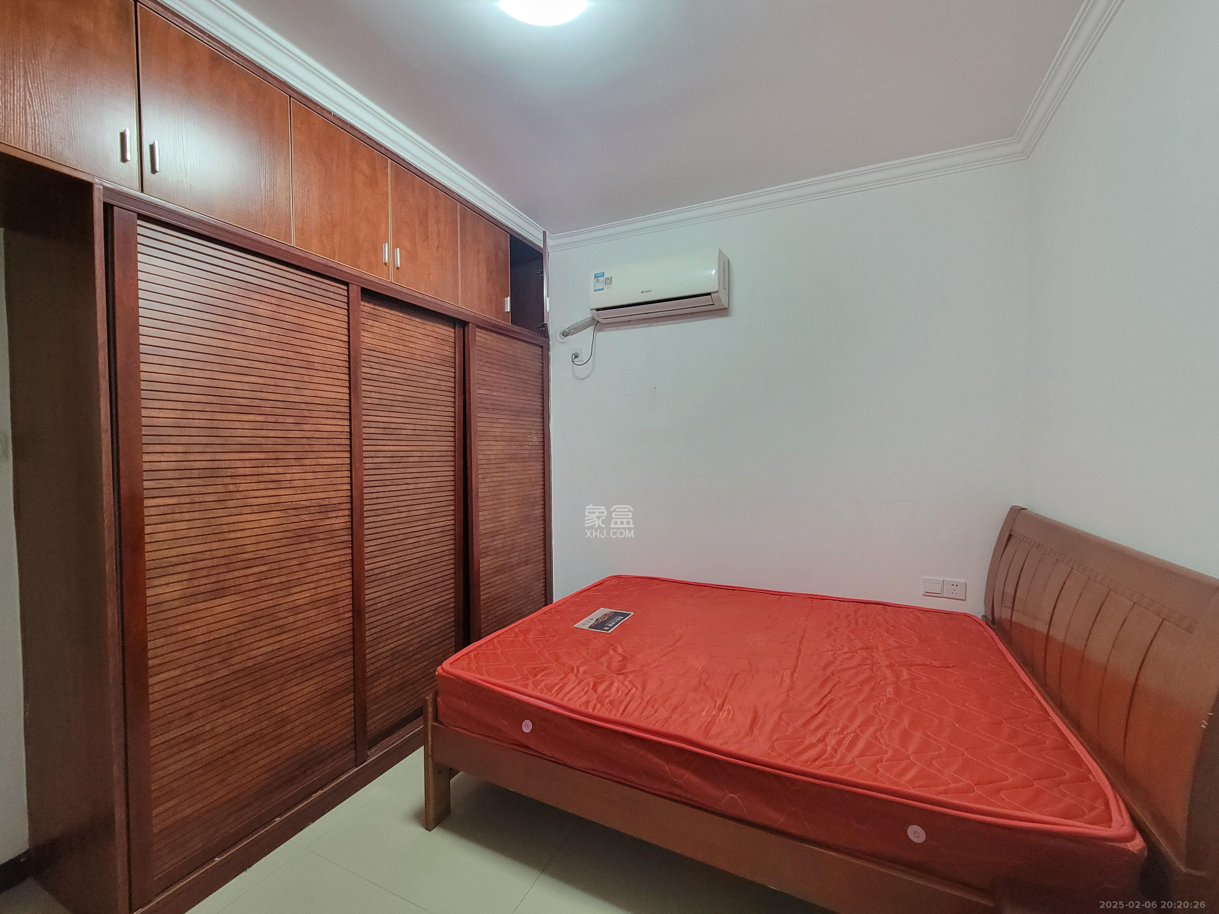 福嘉园 1室2厅1卫 2000.0元/月 福嘉园 1室2厅1卫 2000.0元/月室内图