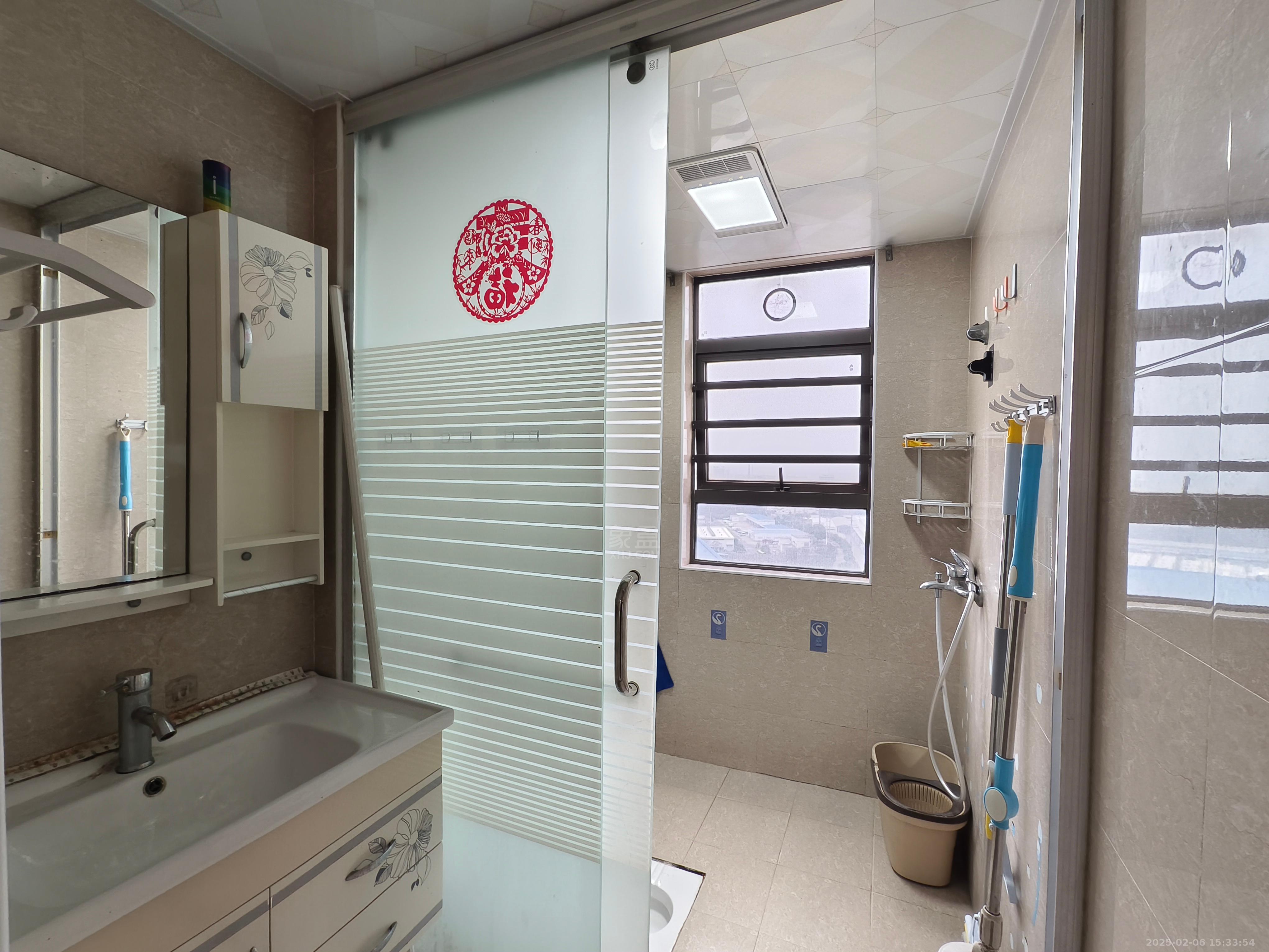 佳兆业金域天下二期  3室2厅1卫    1600.0元/月 佳兆业金域天下二期  3室2厅1卫    1600.0元/月室内图