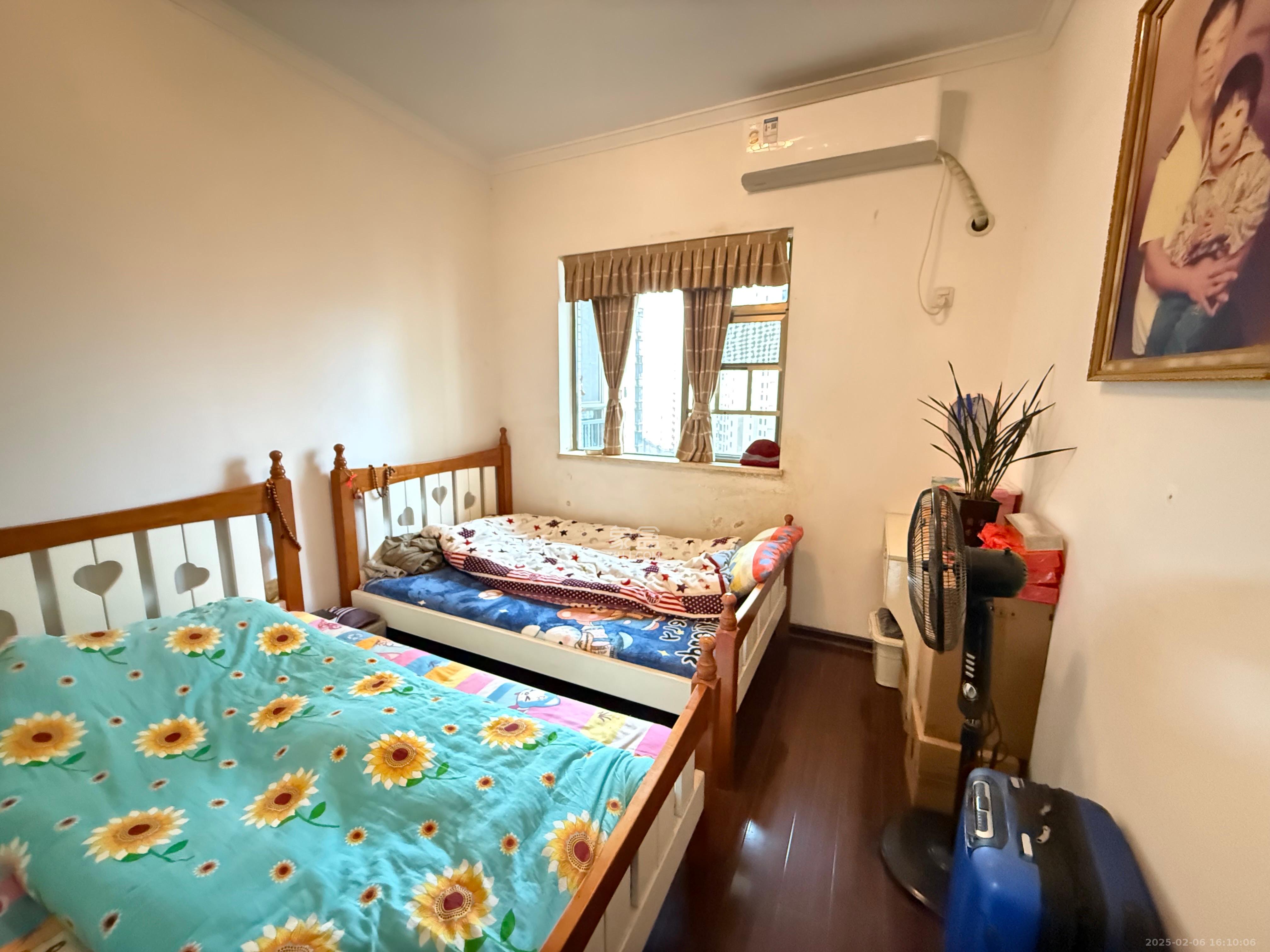 江山帝景哈佛  4室2厅1卫    2200.0元/月 江山帝景哈佛  4室2厅1卫    2200.0元/月室内图