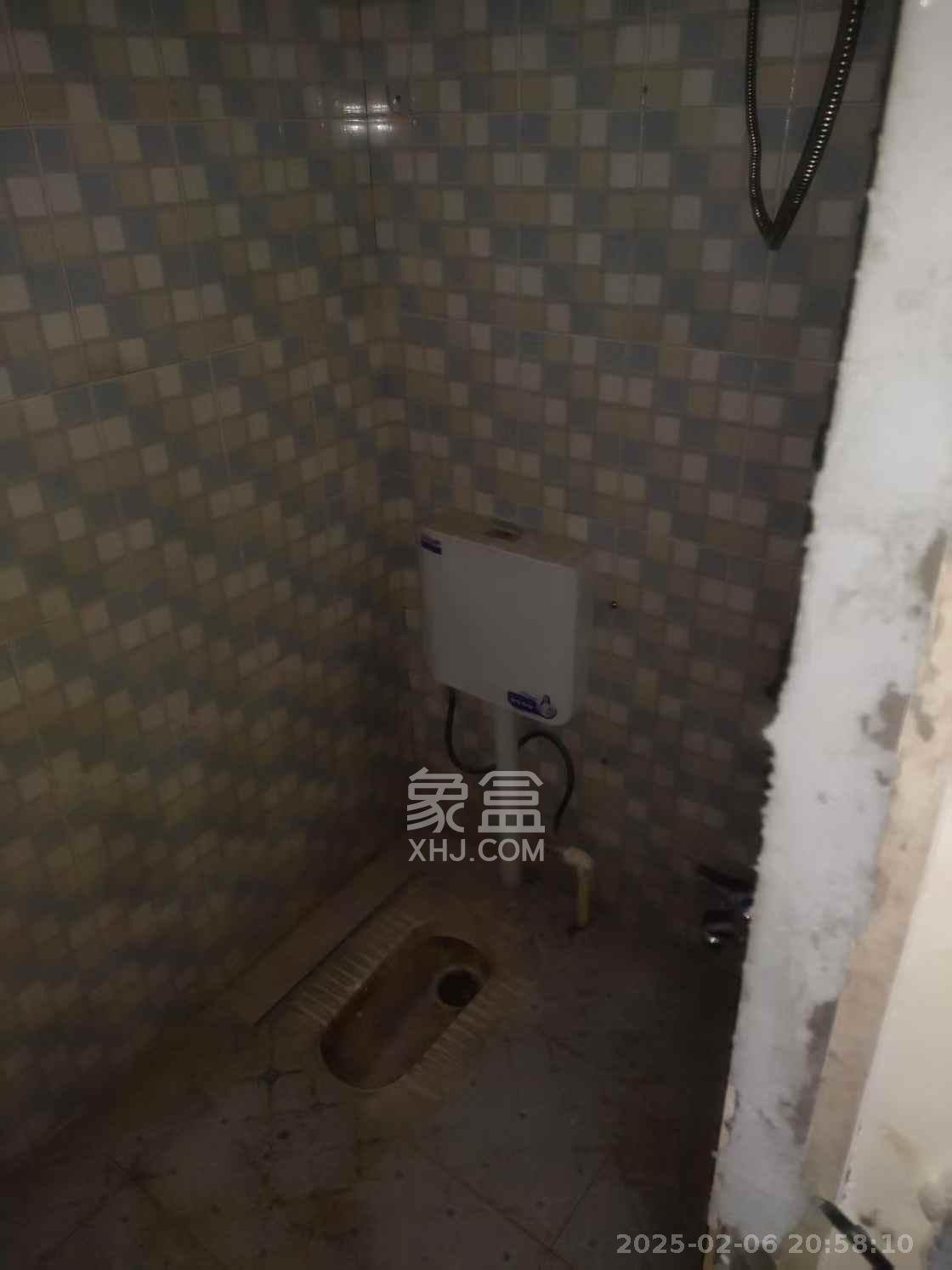 润泽园 1室1厅1卫 700.0元/月 润泽园 1室1厅1卫 700.0元/月室内图