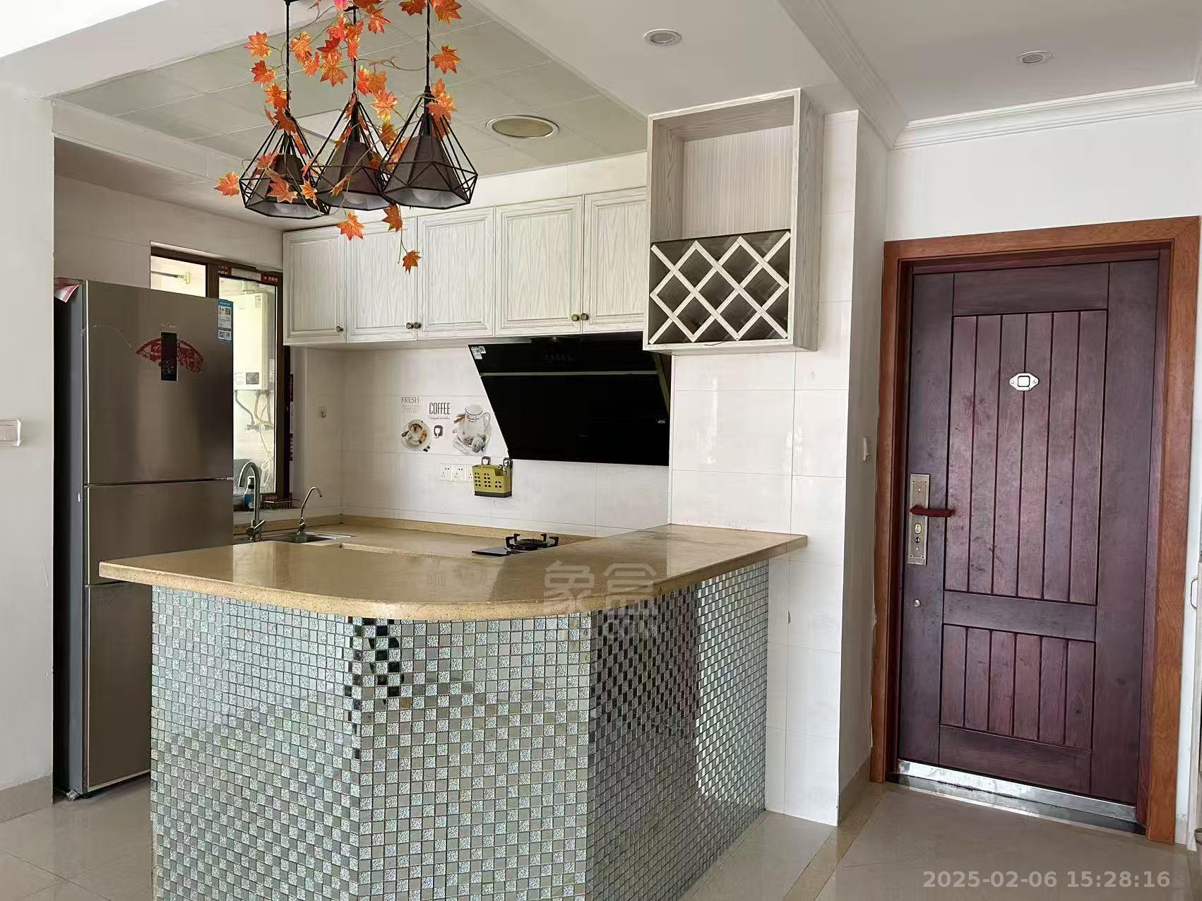 奥园广场 3室2厅2卫 2500.0元/月 奥园广场 3室2厅2卫 2500.0元/月室内图