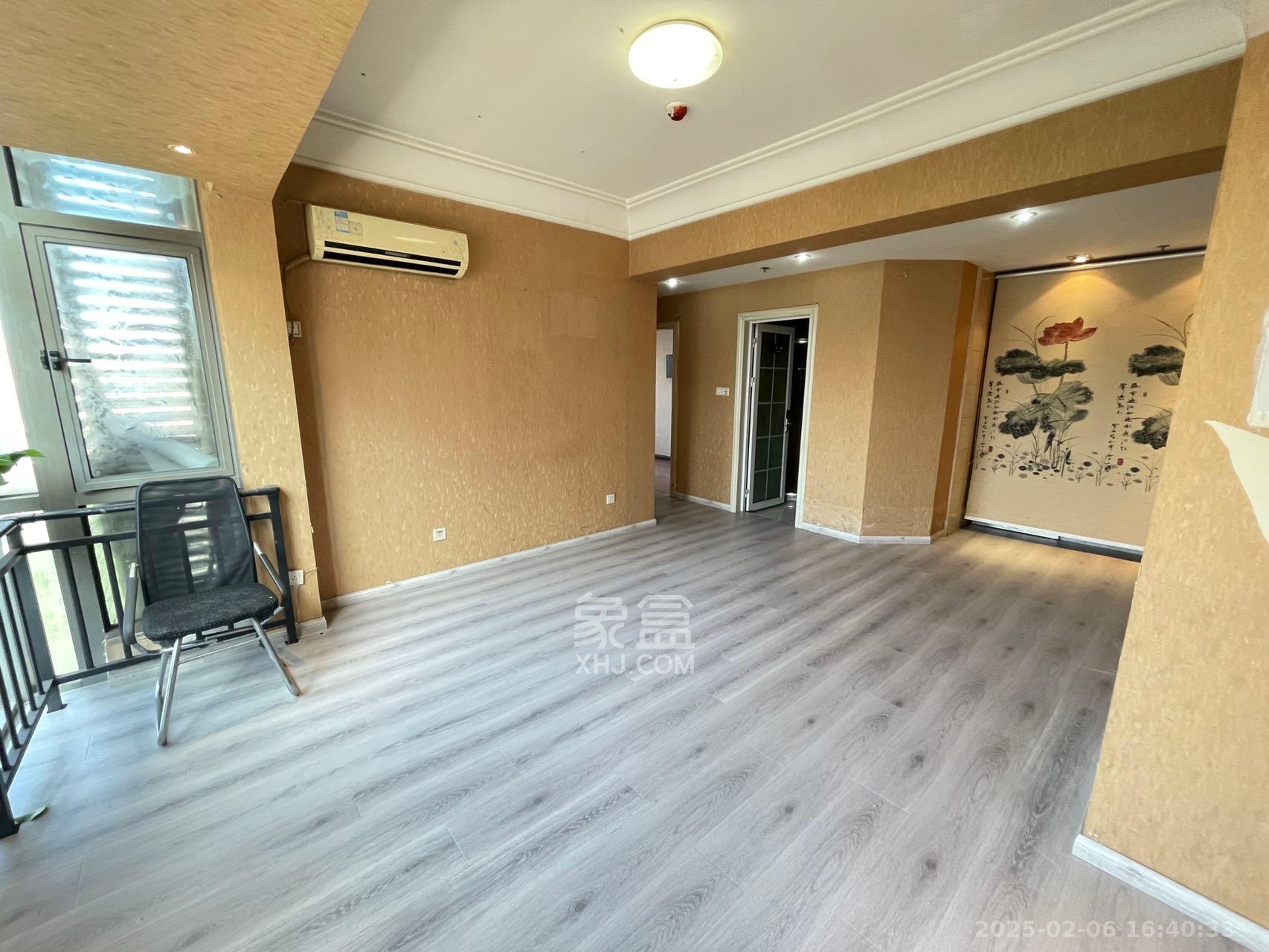 西子一间 2室2厅1卫 2200.0元/月 西子一间 2室2厅1卫 2200.0元/月室内图