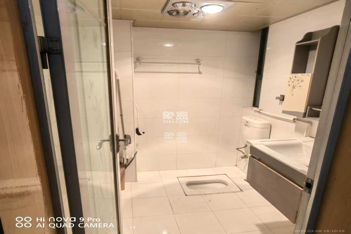 华天LOHO小镇 2室2厅1卫 1350.0元/月 华天LOHO小镇 2室2厅1卫 1350.0元/月室内图