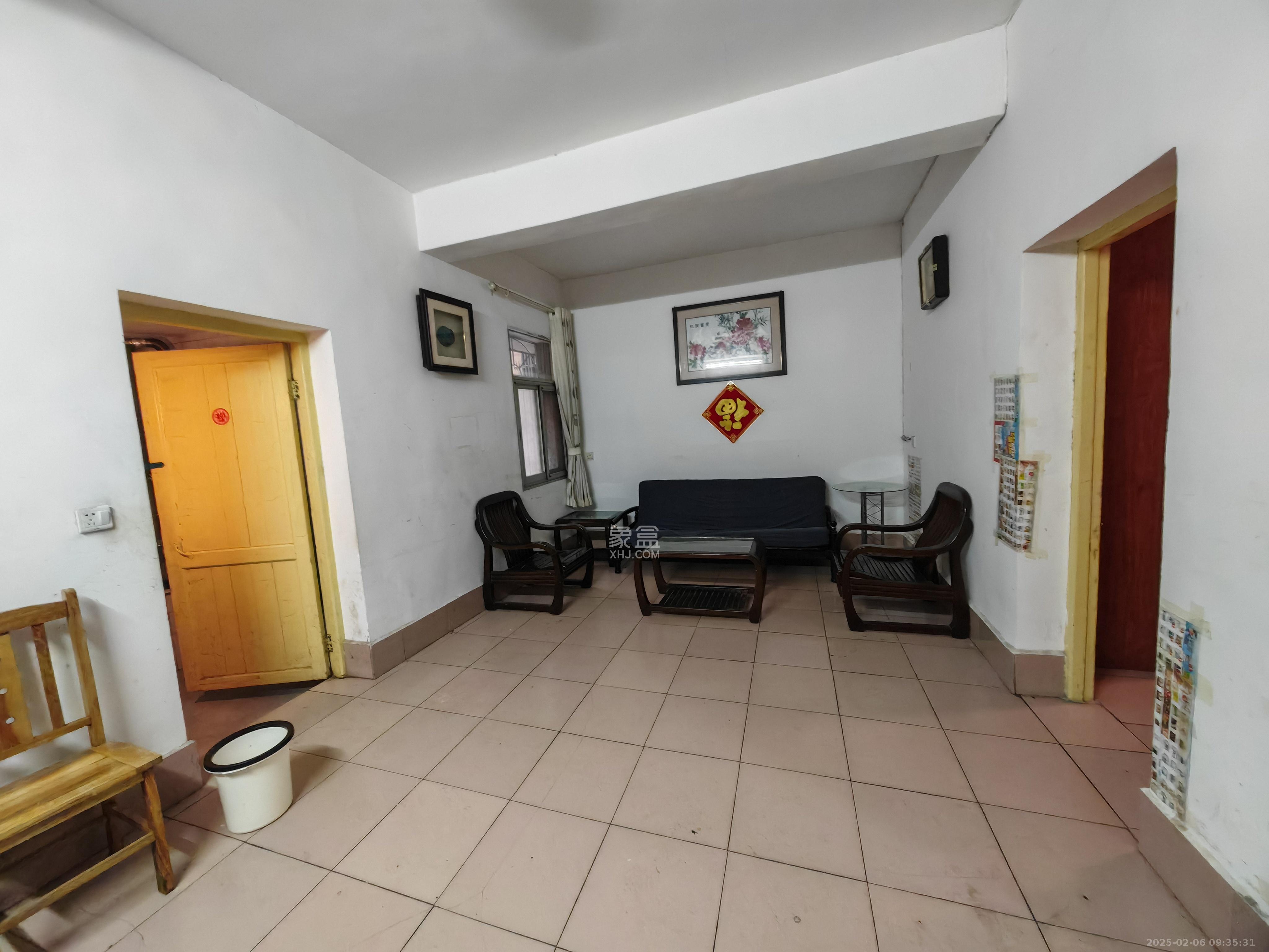 湘农桥社区  2室2厅1卫    1600.0元/月 湘农桥社区  2室2厅1卫    1600.0元/月室内图