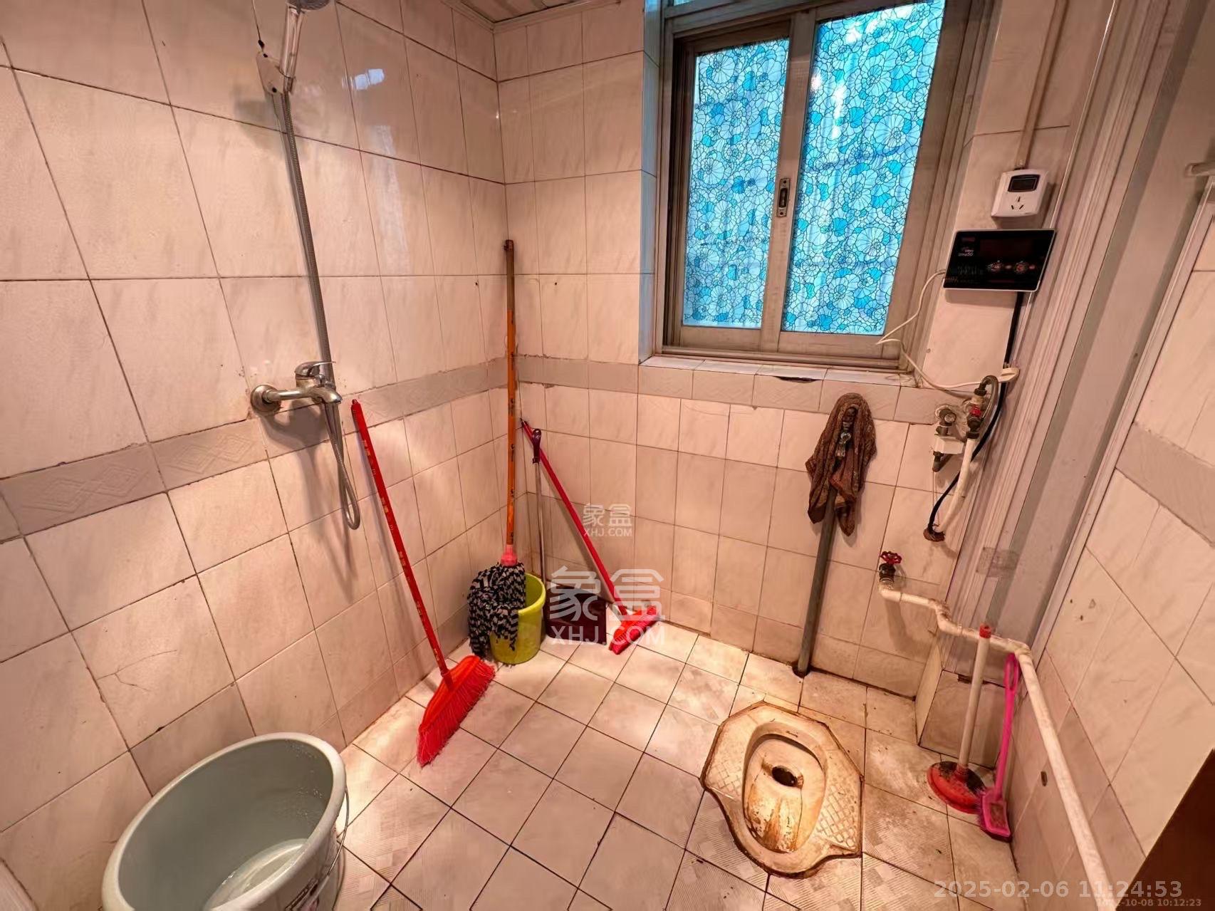 天剑路扫把塘检察院宿舍  3室2厅2卫    1700.0元/月 天剑路扫把塘检察院宿舍  3室2厅2卫    1700.0元/月室内图