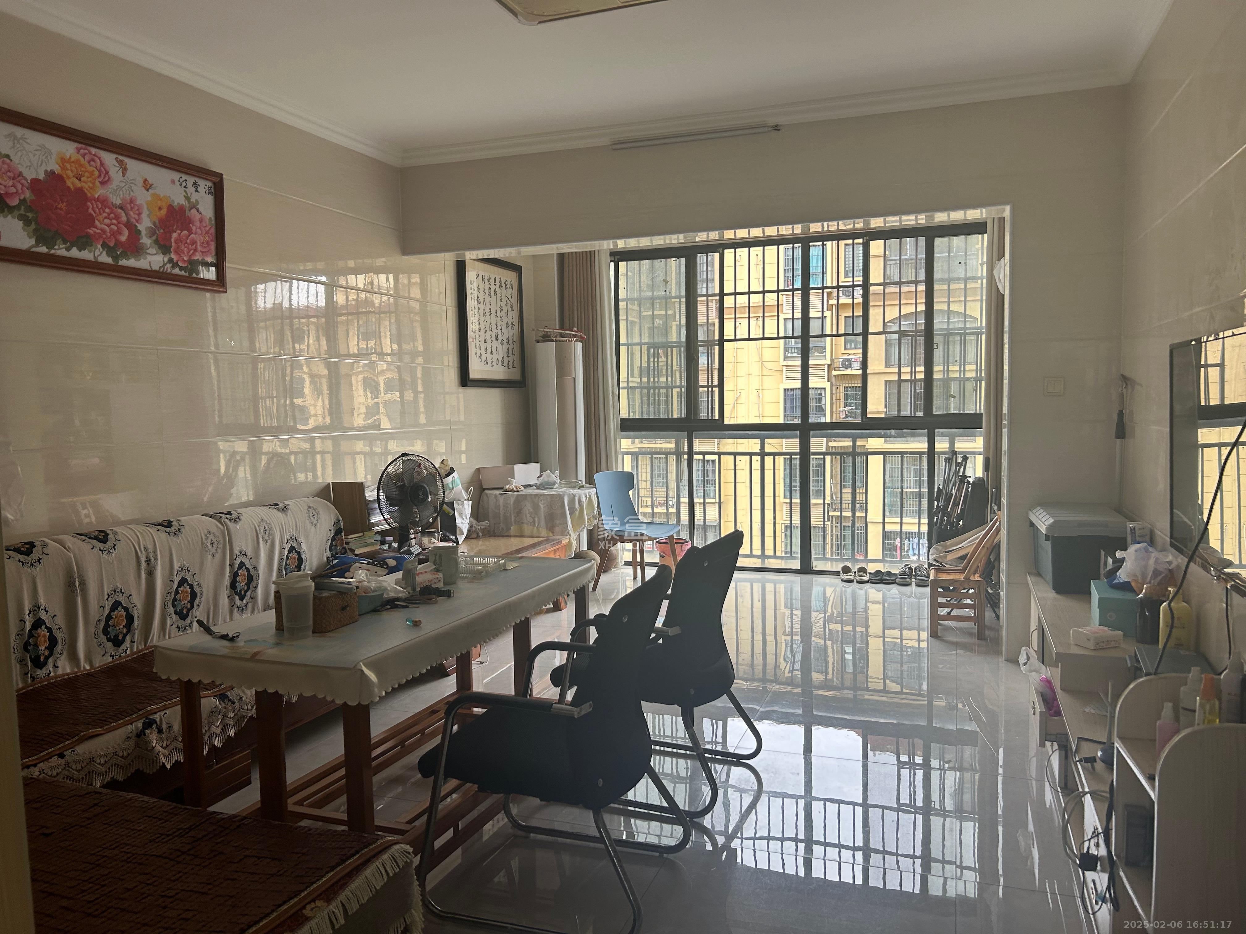 晟通城  4室2厅2卫    2200.0元/月 晟通城  4室2厅2卫    2200.0元/月室内图