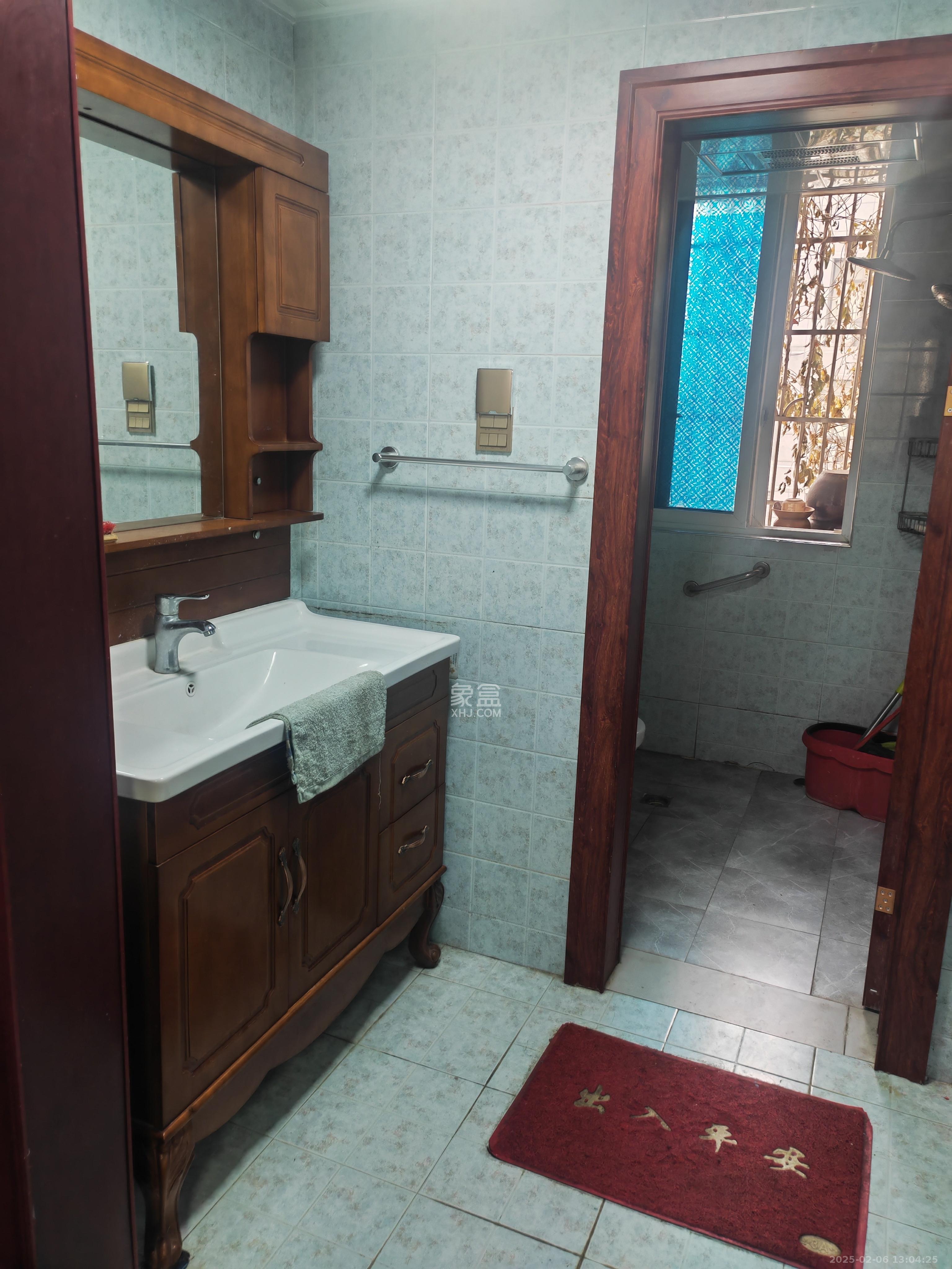 月湖兰庭 3室2厅2卫 3300.0元/月 月湖兰庭 3室2厅2卫 3300.0元/月室内图