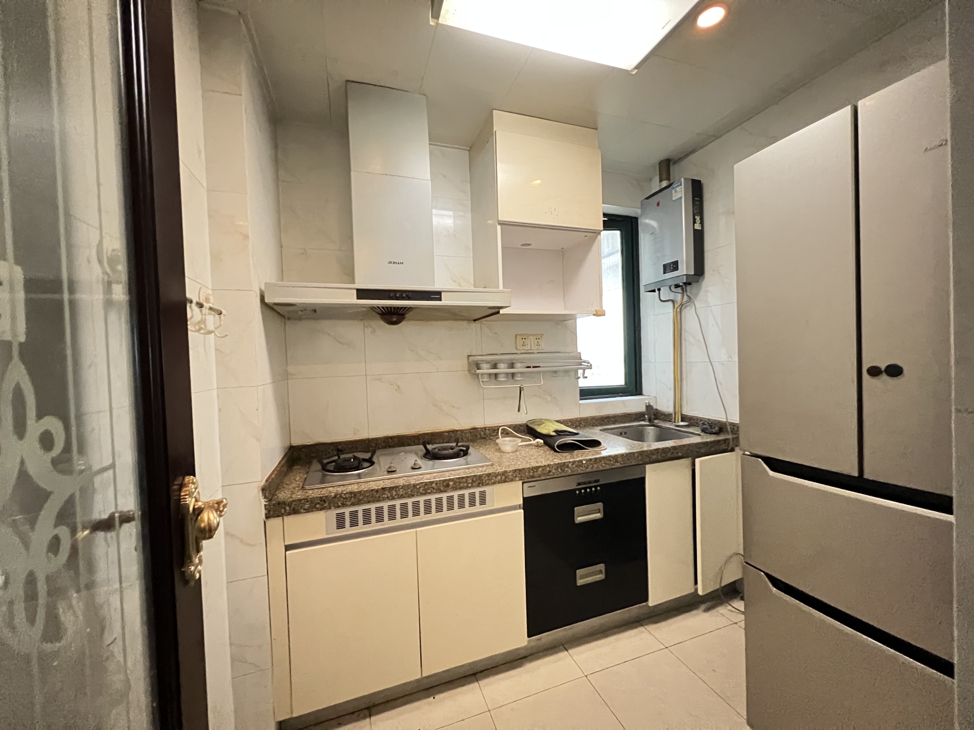 恒大绿洲 2室2厅1卫 1500.0元/月 恒大绿洲 2室2厅1卫 1500.0元/月室内图