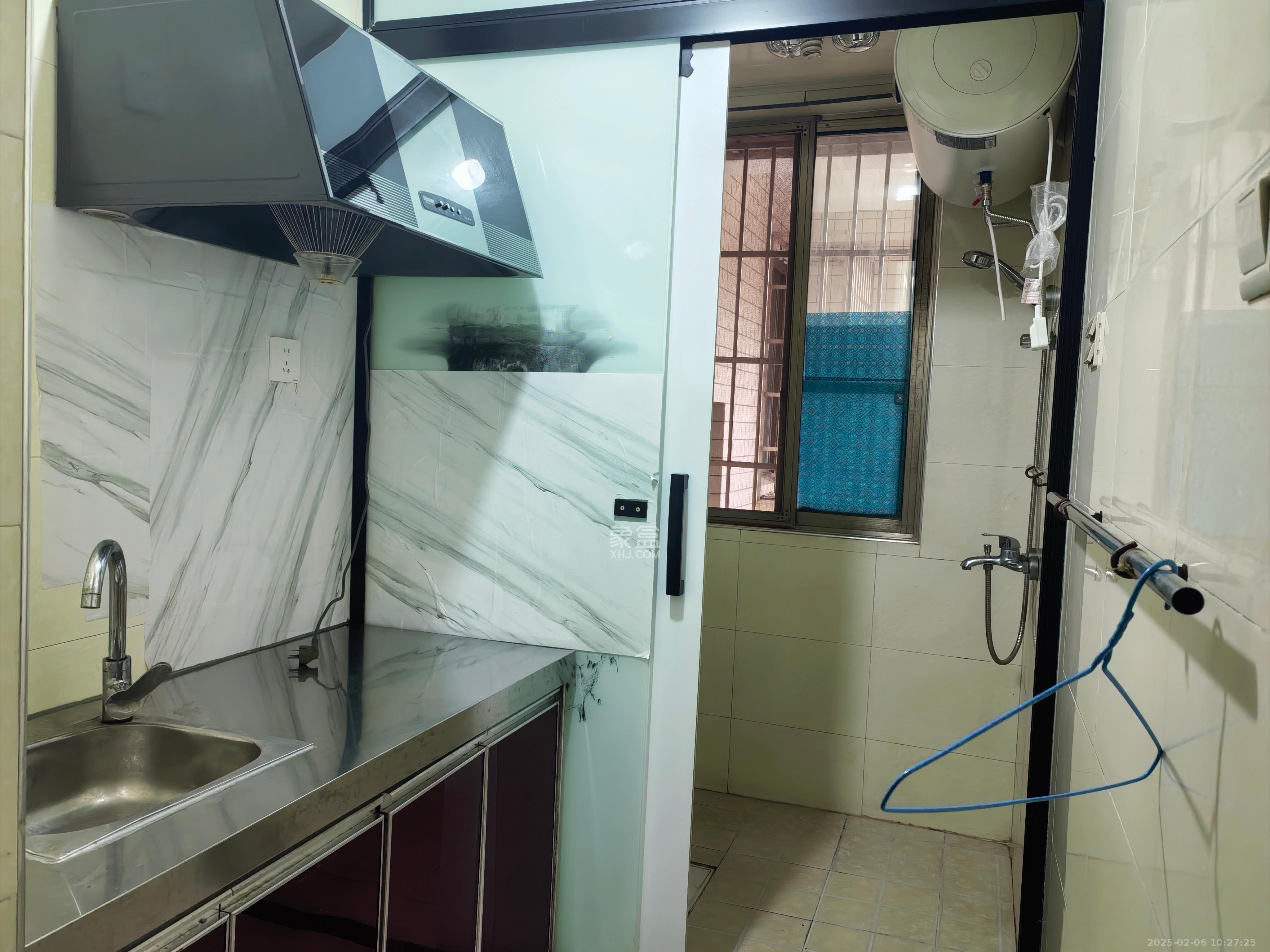 和太坪小区 1室0厅0卫 1300.0元/月 和太坪小区 1室0厅0卫 1300.0元/月室内图